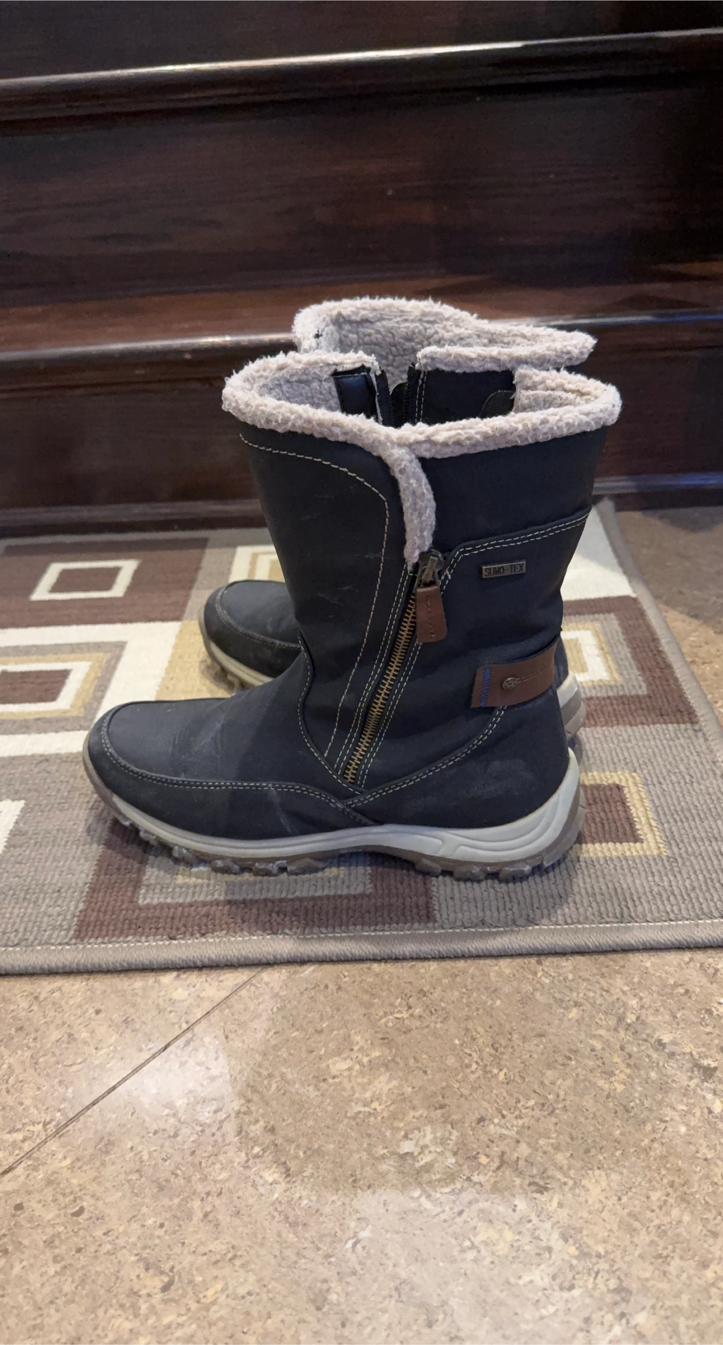 Womens Winter Boots Size 40