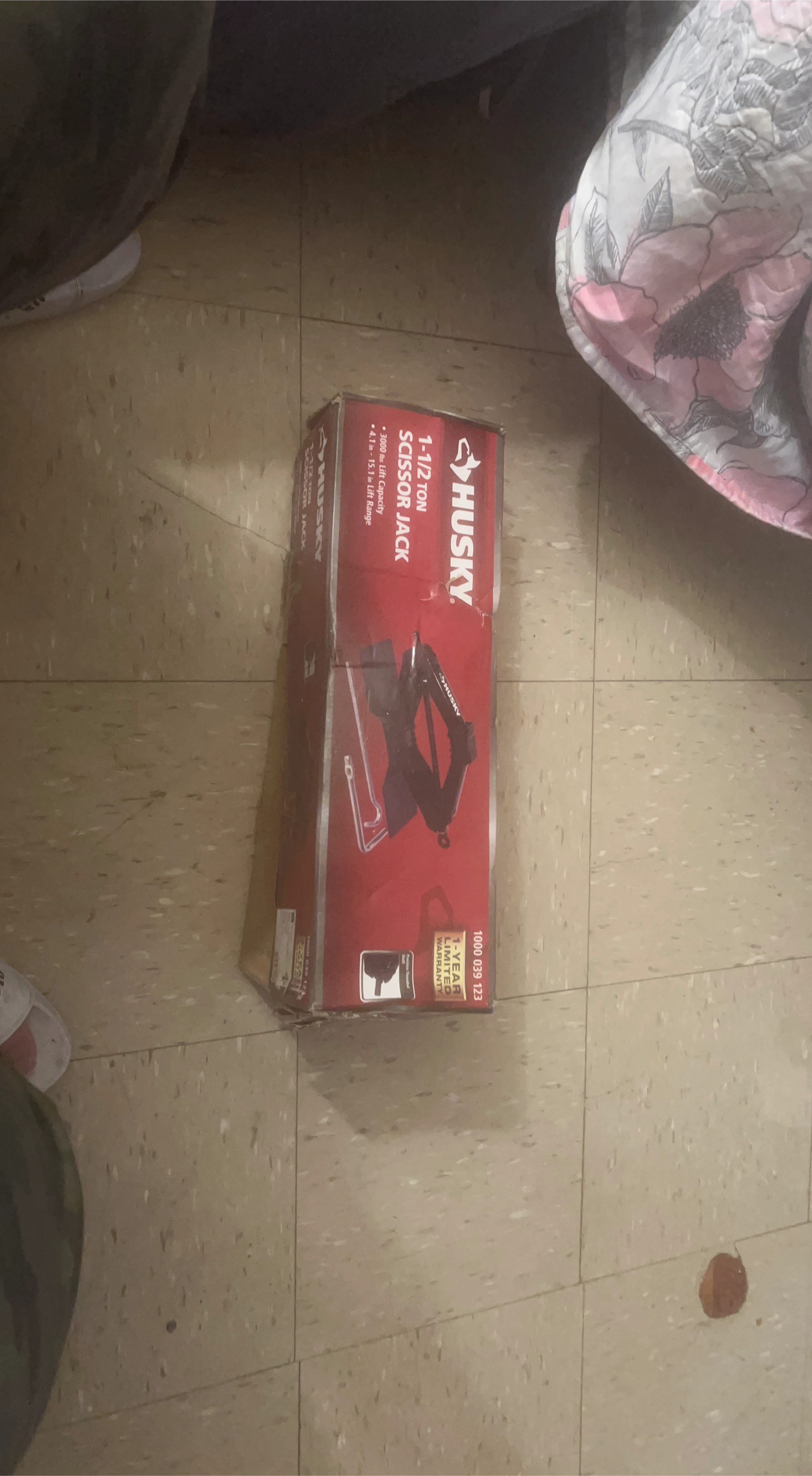 Husky 1-1/2 Ton Scissor Jack