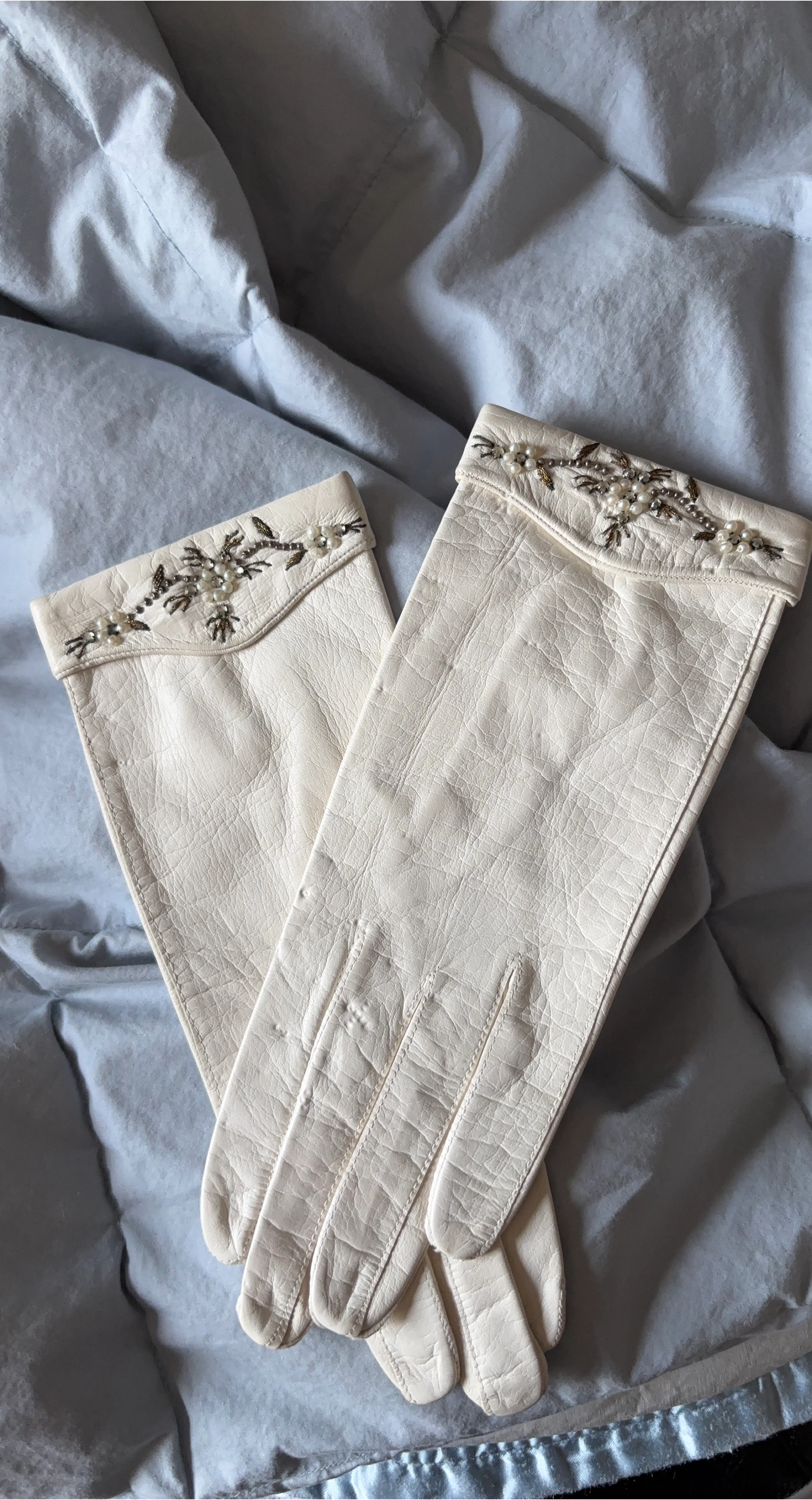 Vintage Leather Gloves with Beaded Detail