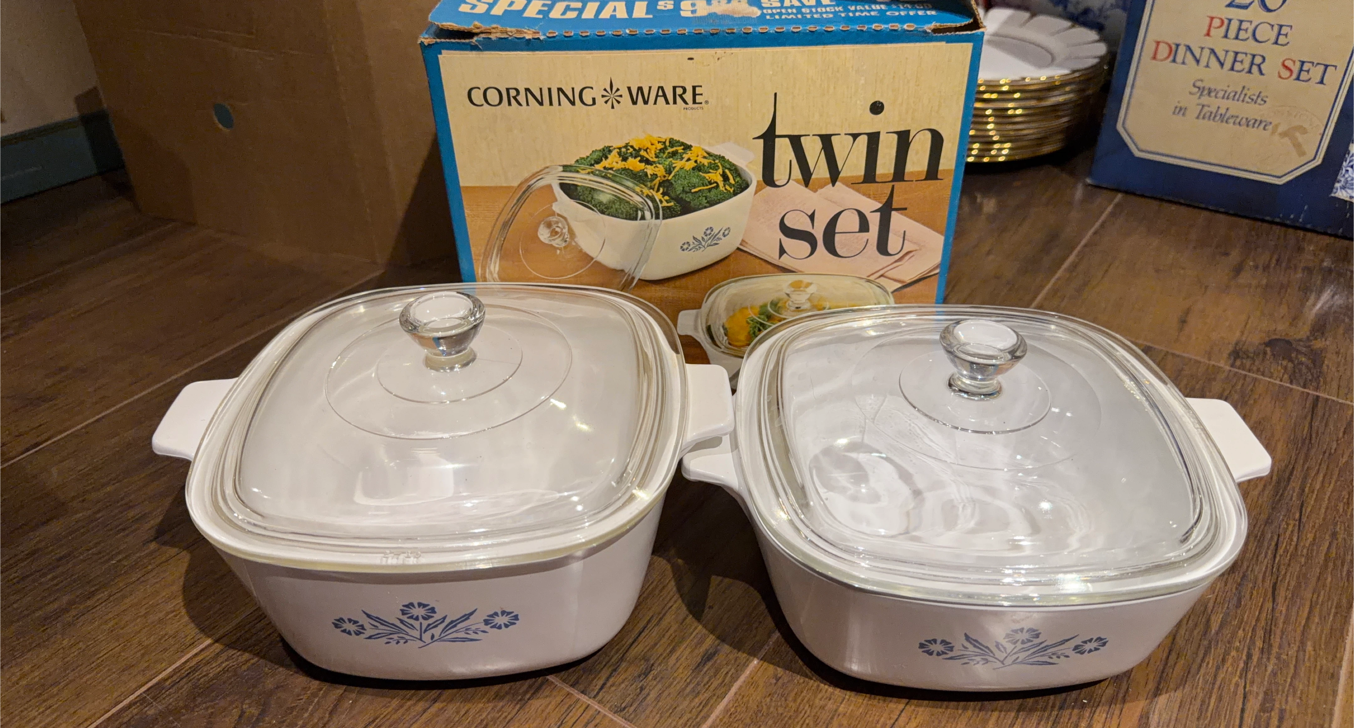 CorningWare Twin Set P988 (48oz & 56oz) w/ Box