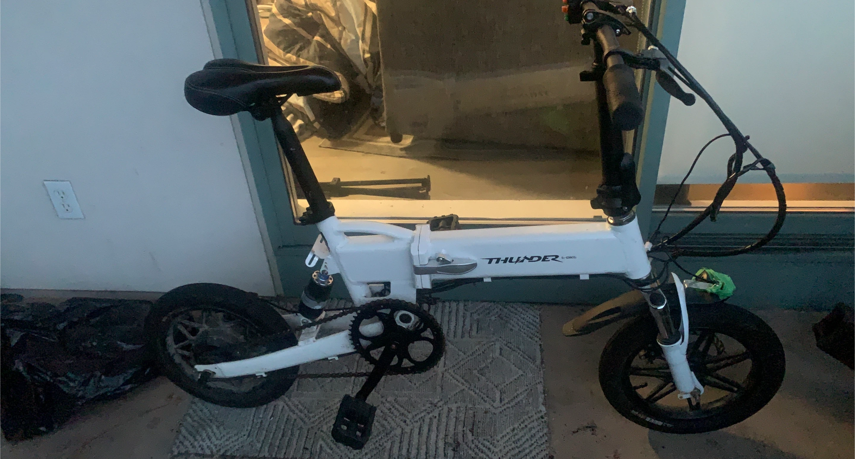 Thunder Folding Electric Bike - White