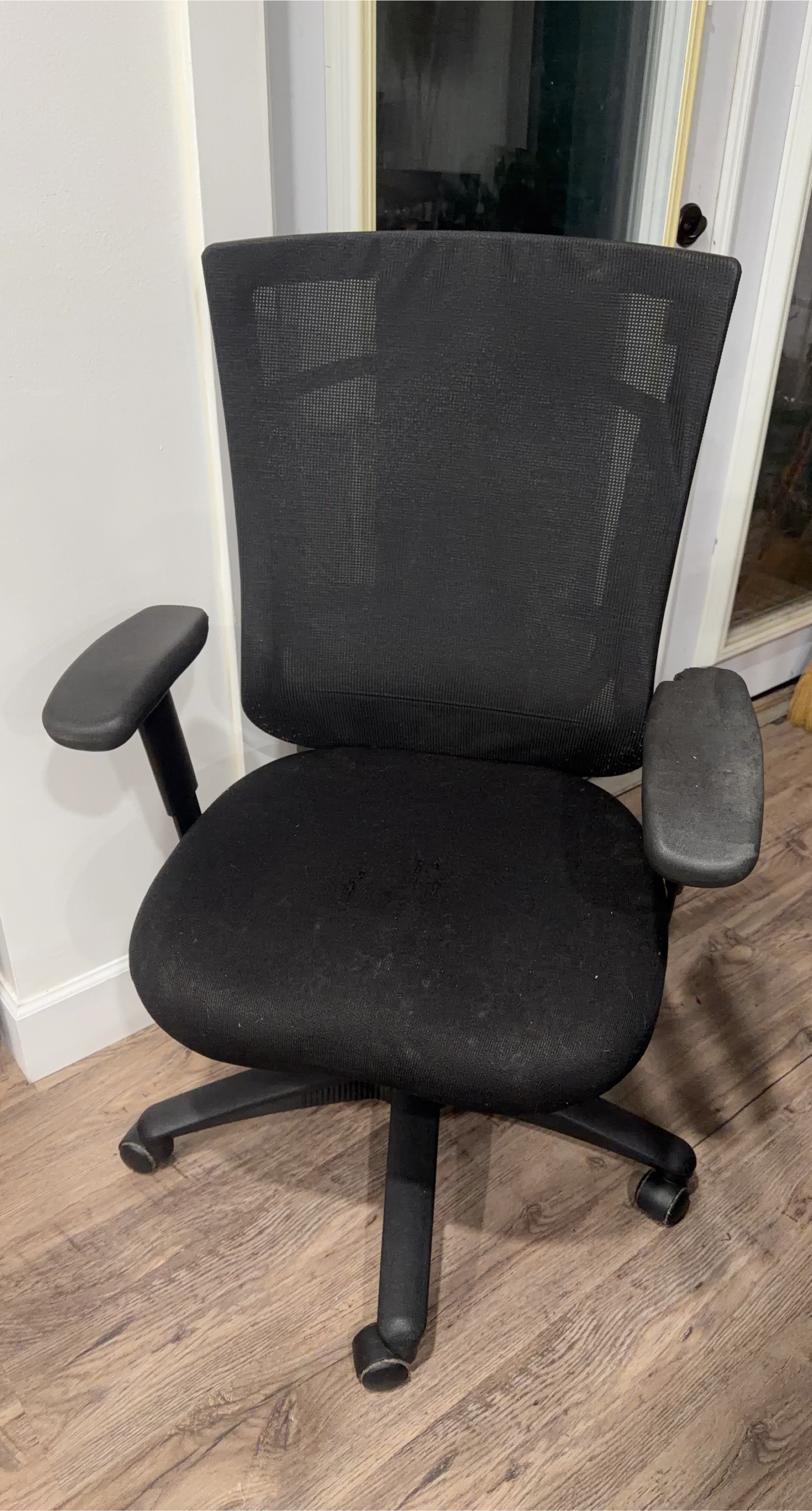 🧡Office Chair - Damaged Armrests