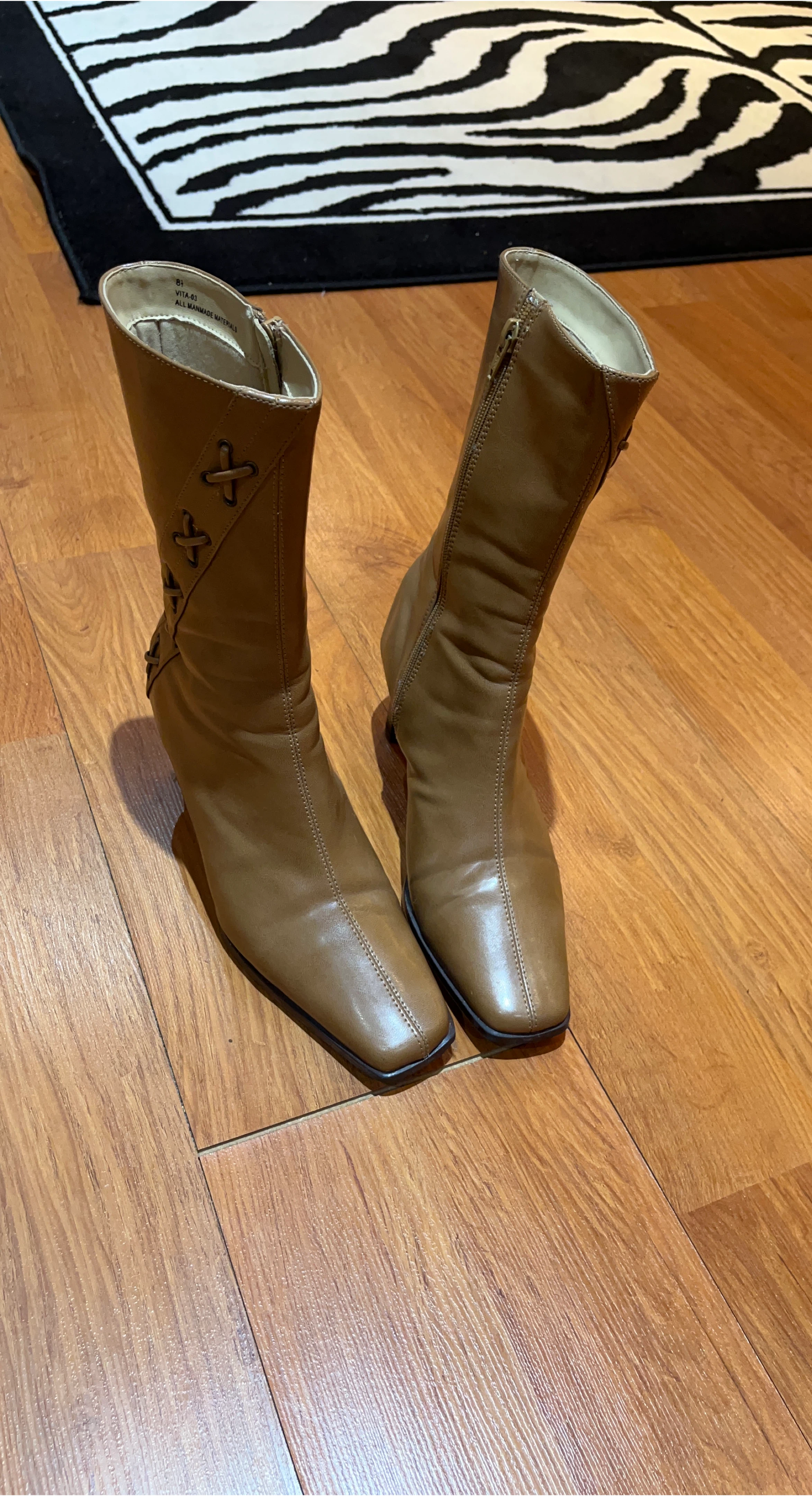 Vita 8.5 Tan Boots