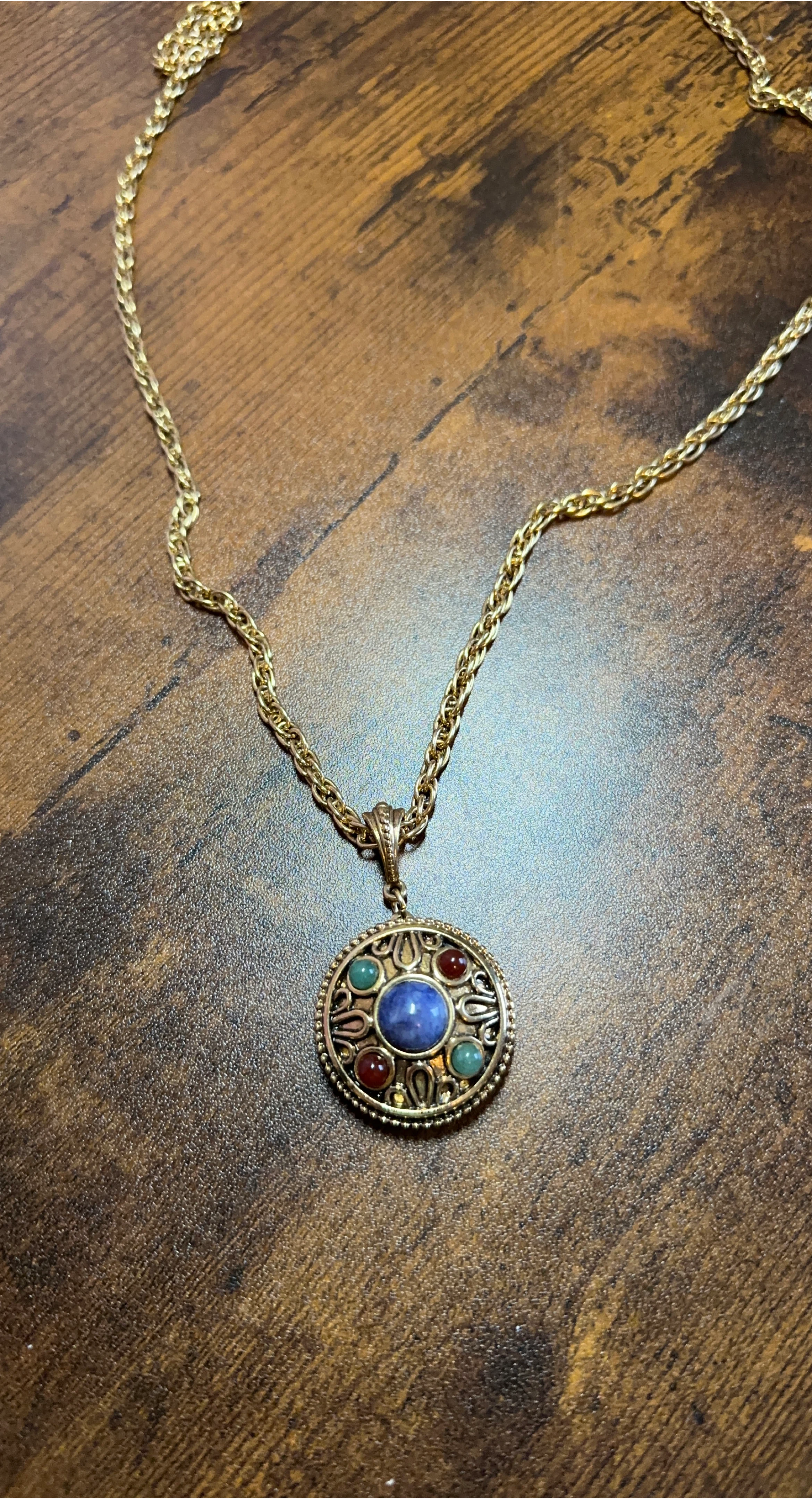 Artisii Colourful Locket