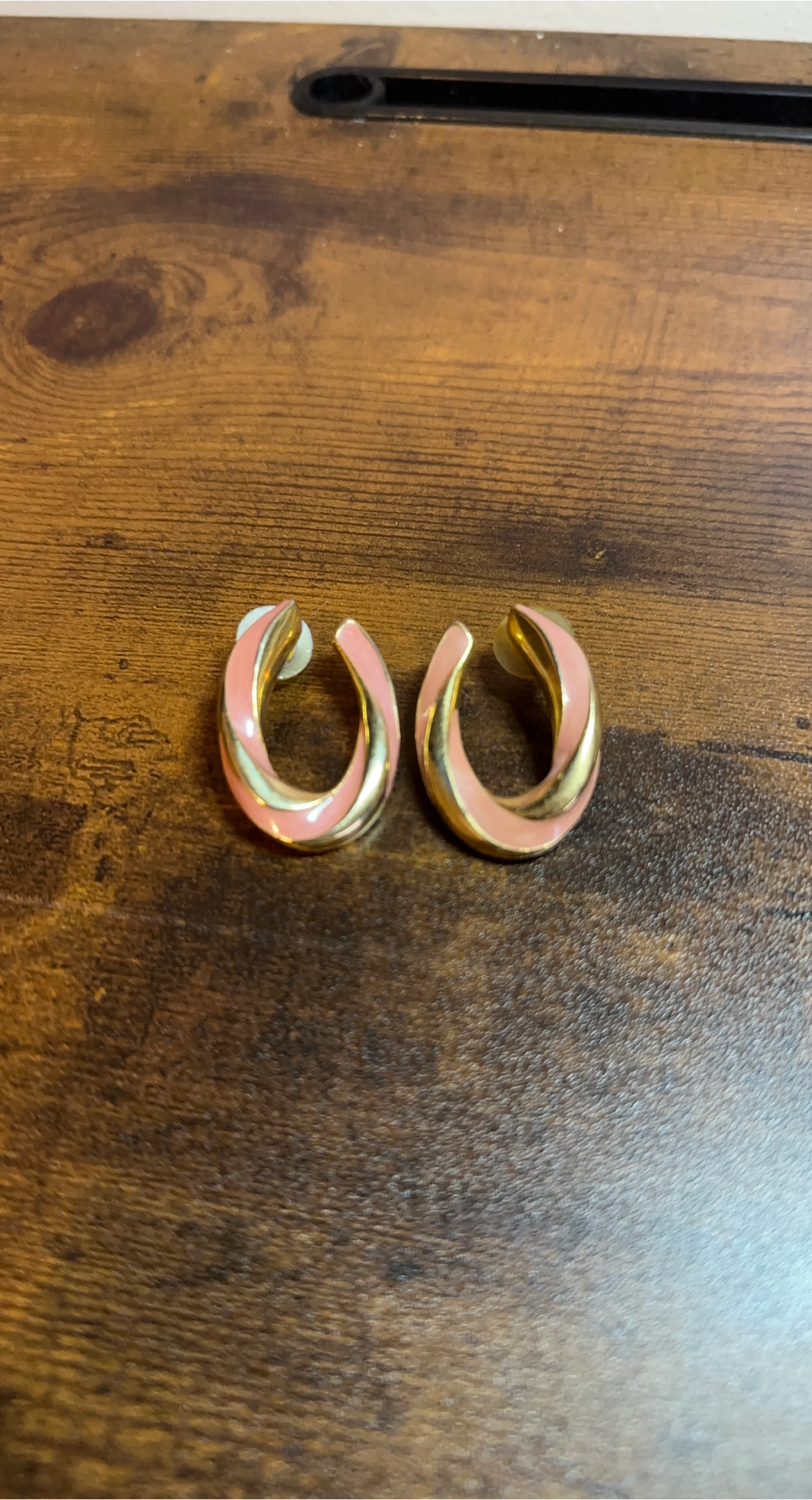 Pink & Gold Horseshoe Style Earrings