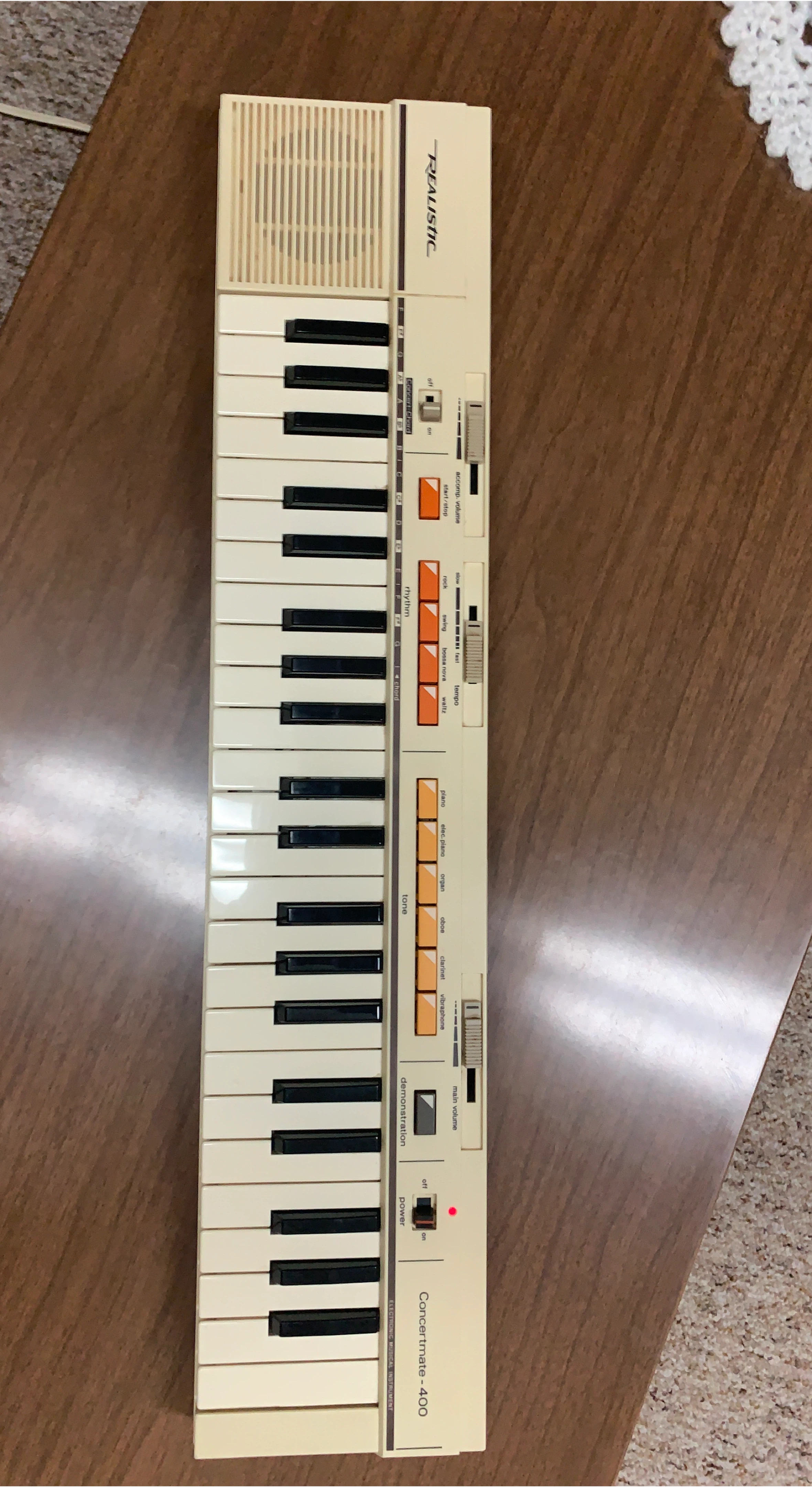Realistic Concertmate-400 Keyboard