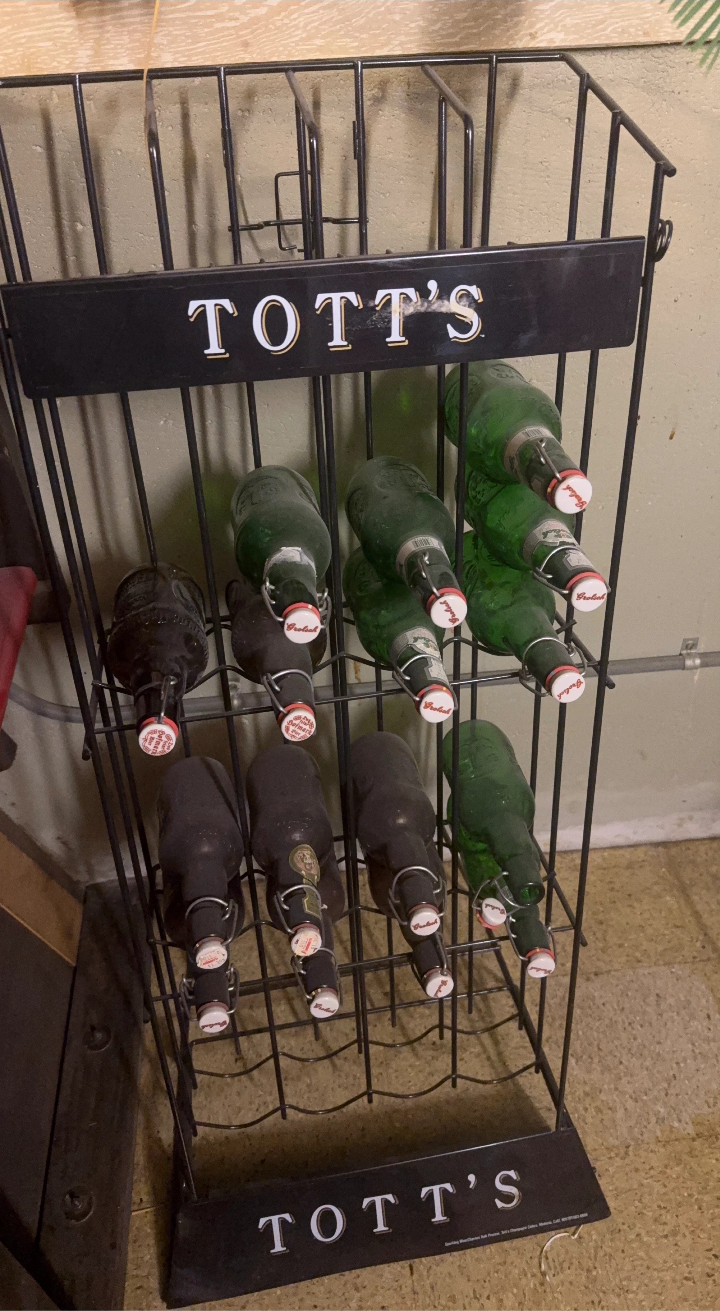 TOTT'S Bottle Rack