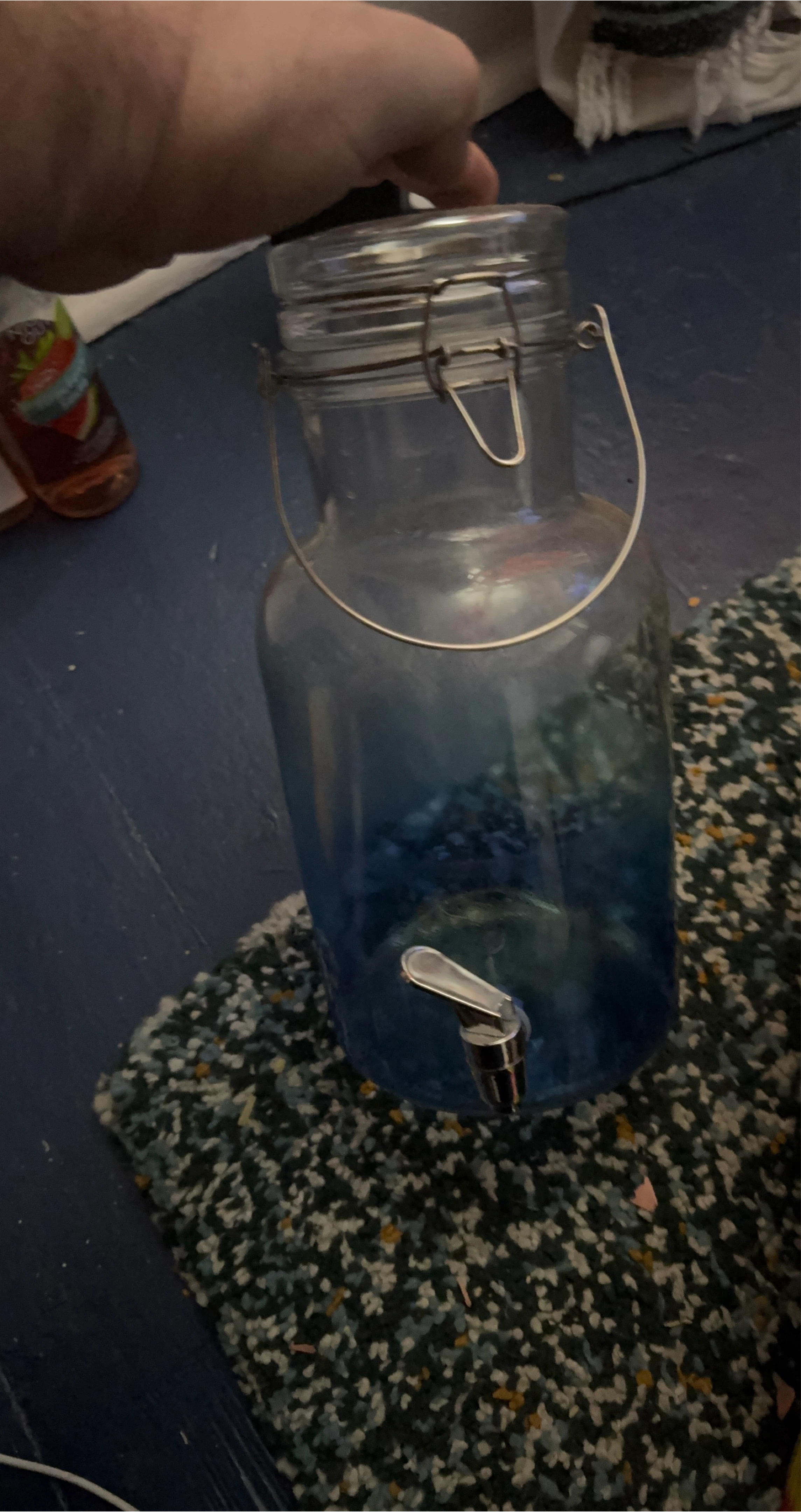 Glass Beverage Dispenser with Spigot