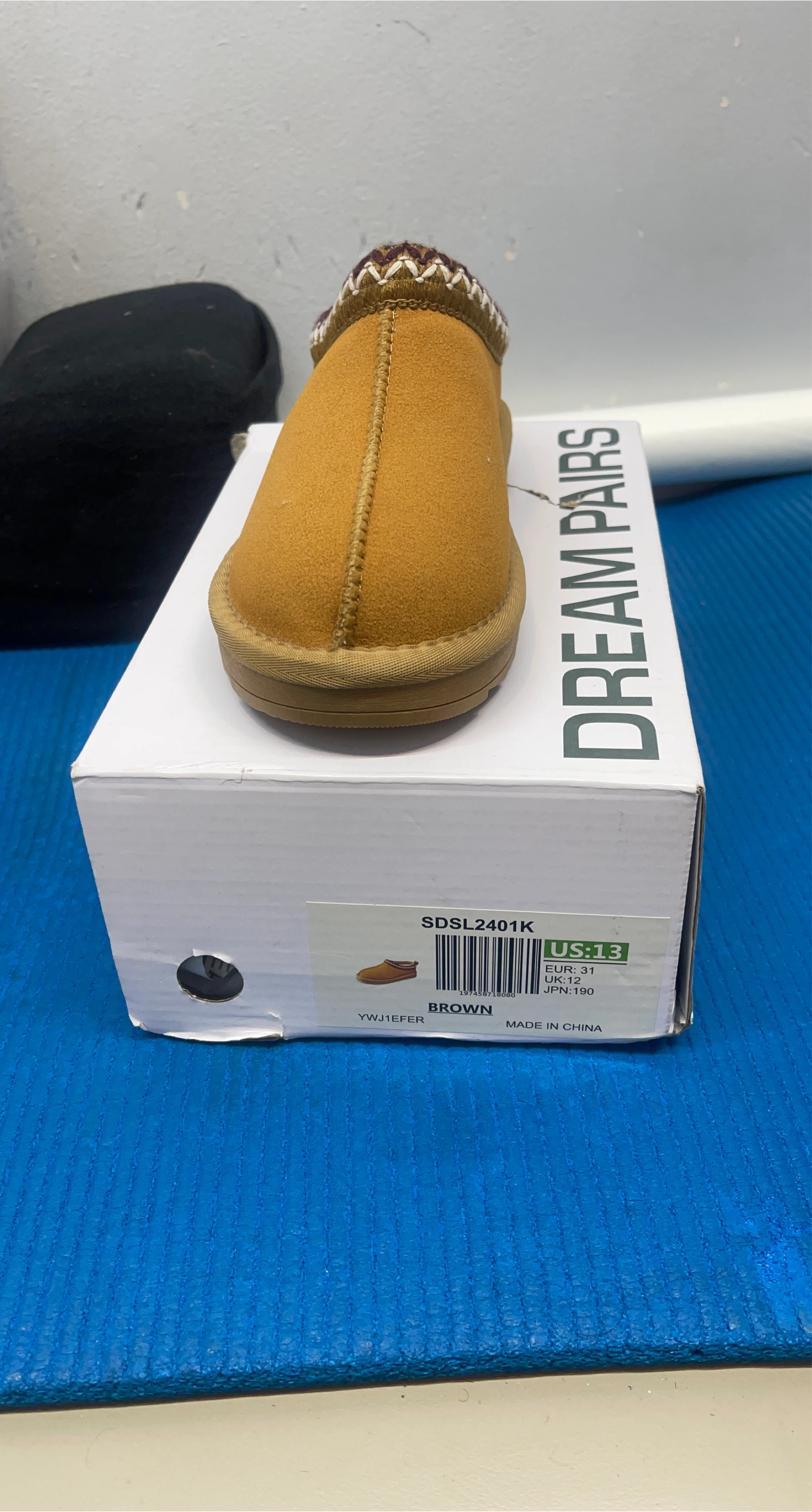 Dream Pairs Brown Slippers - US Size 13