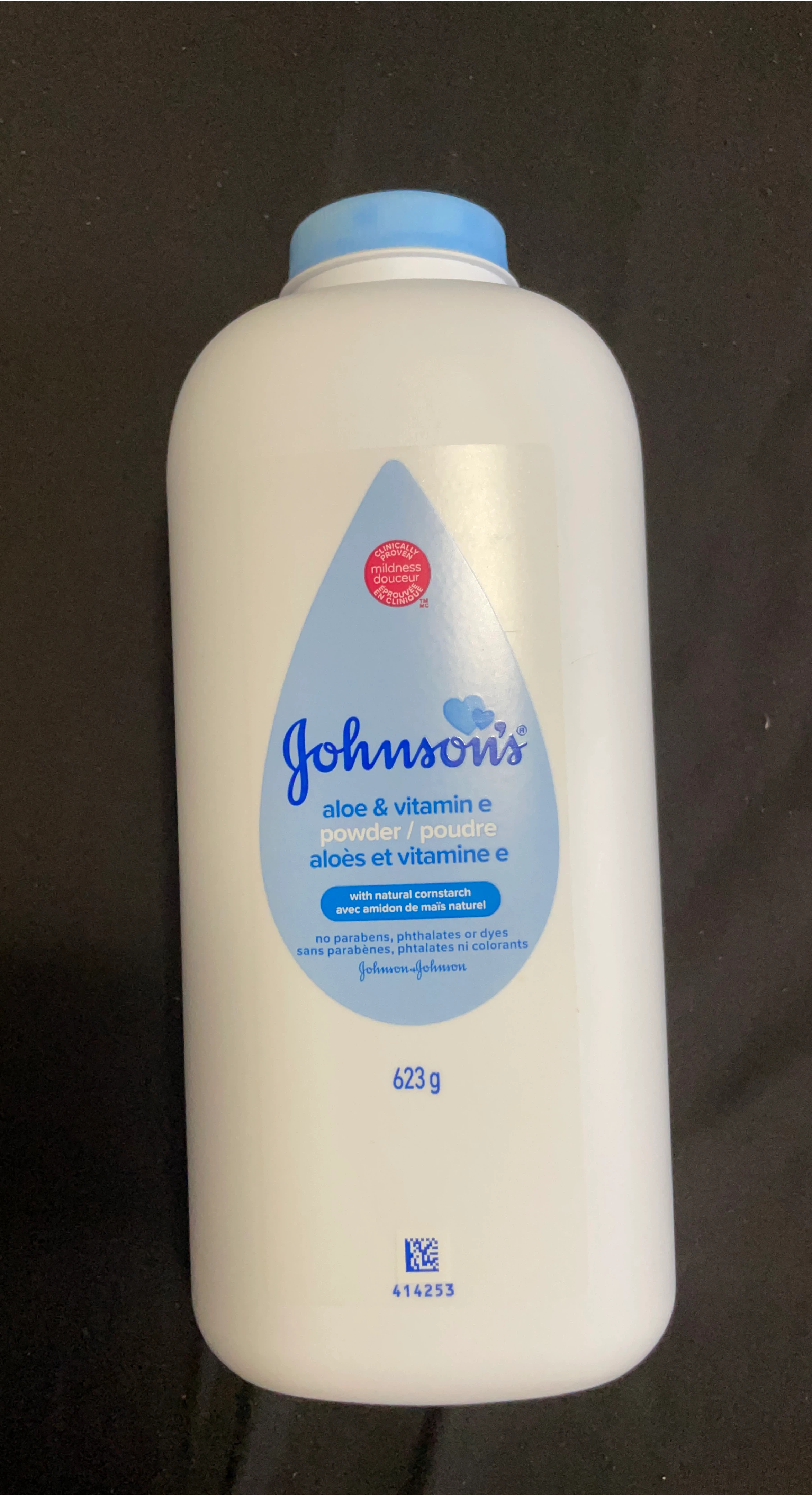 Johnson's Aloe & Vitamin E Powder 623g