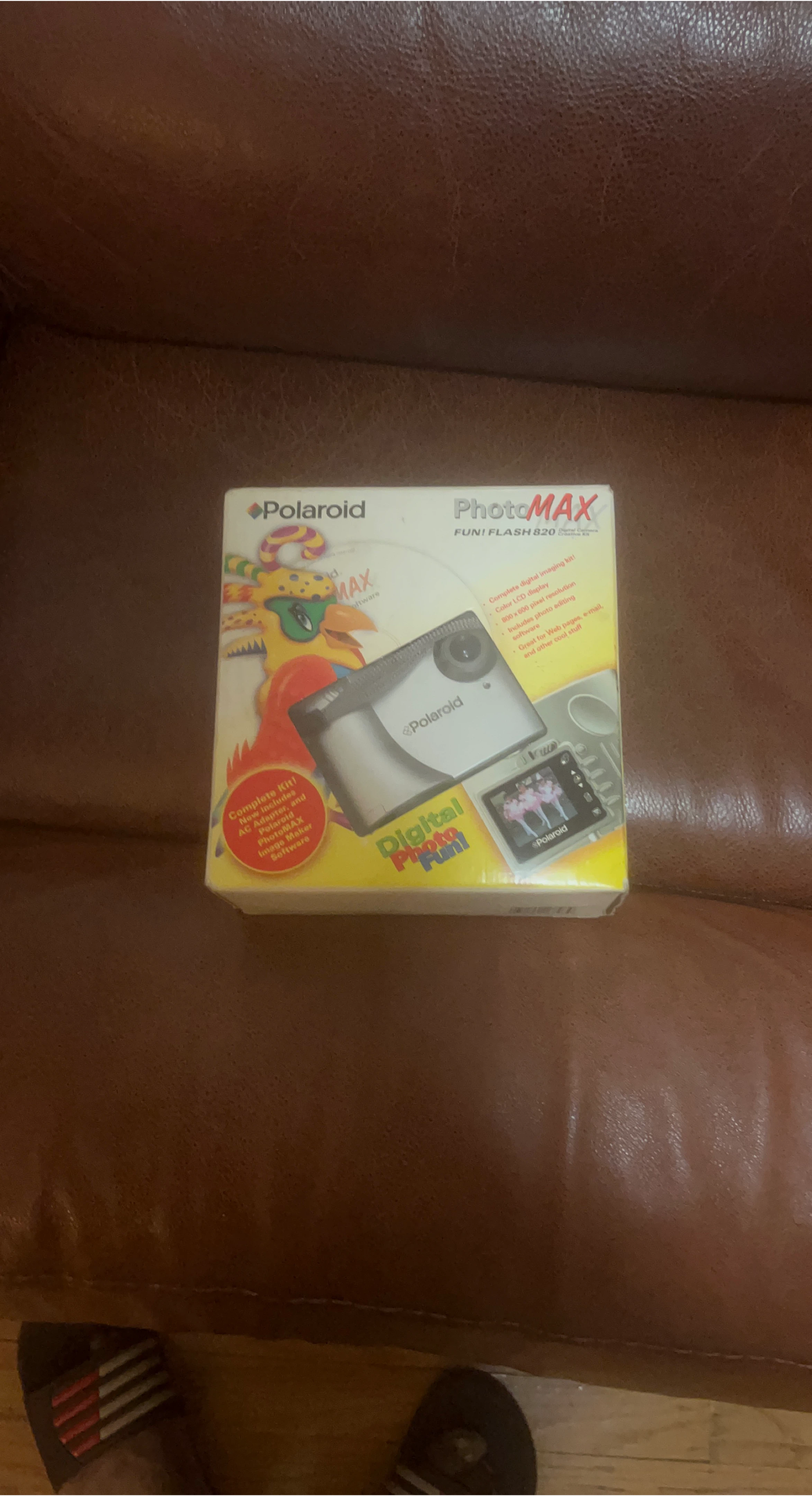 Polaroid PhotoMAX FUN! FLASH 820 Digital Camera