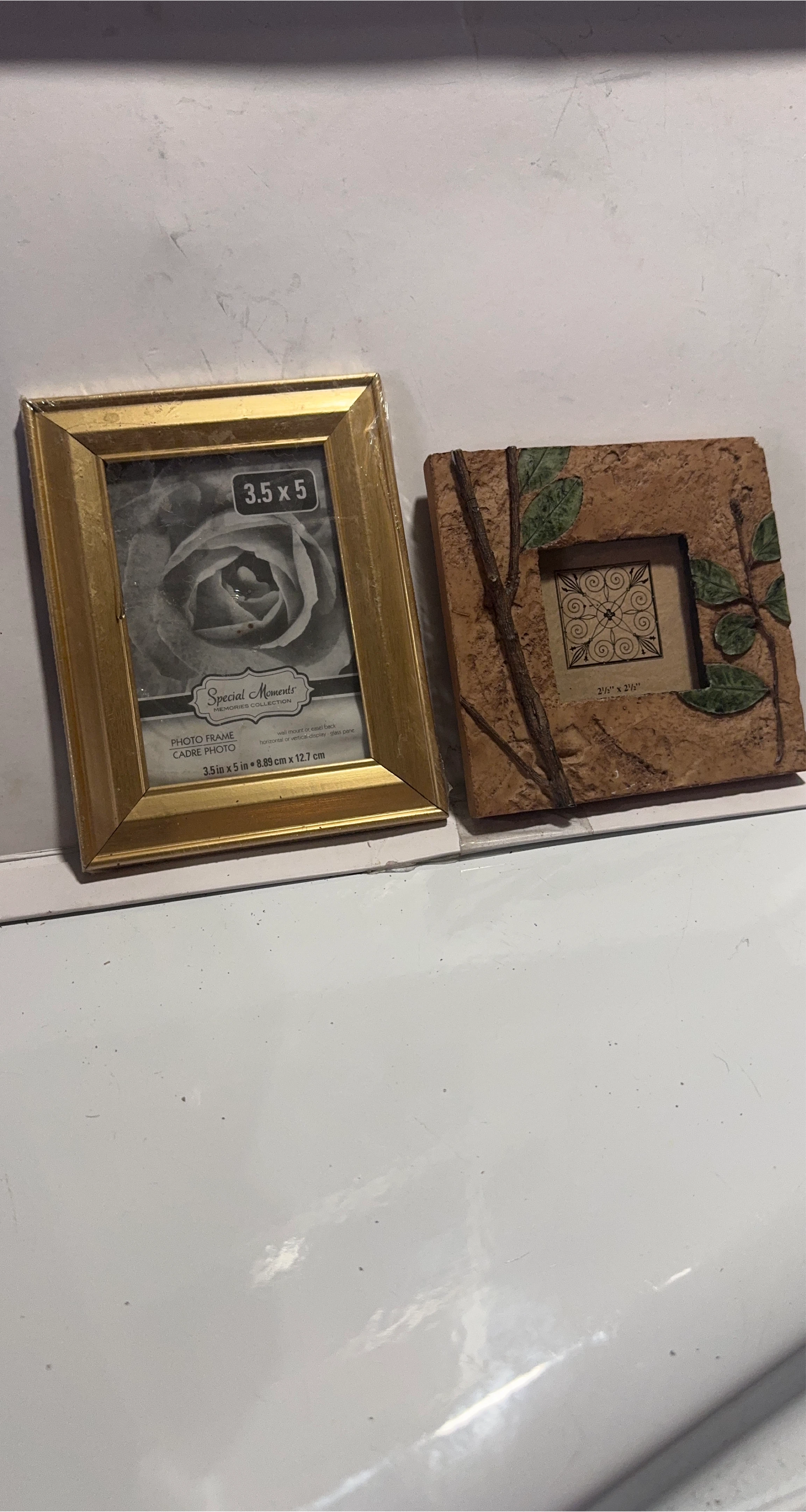 Picture Frames - 3.5x5 & 2½x2½
