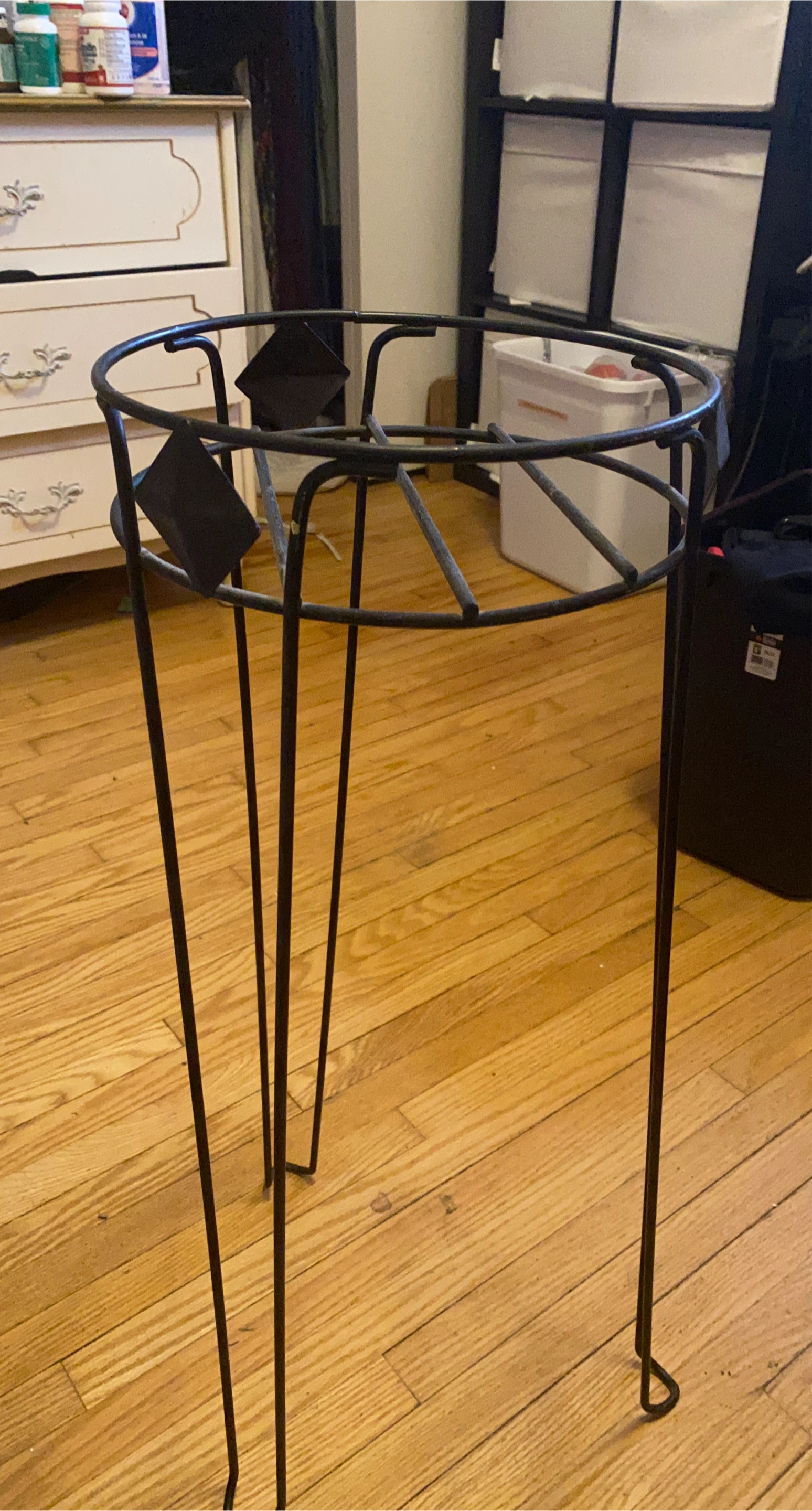 Black Metal Plant Stand