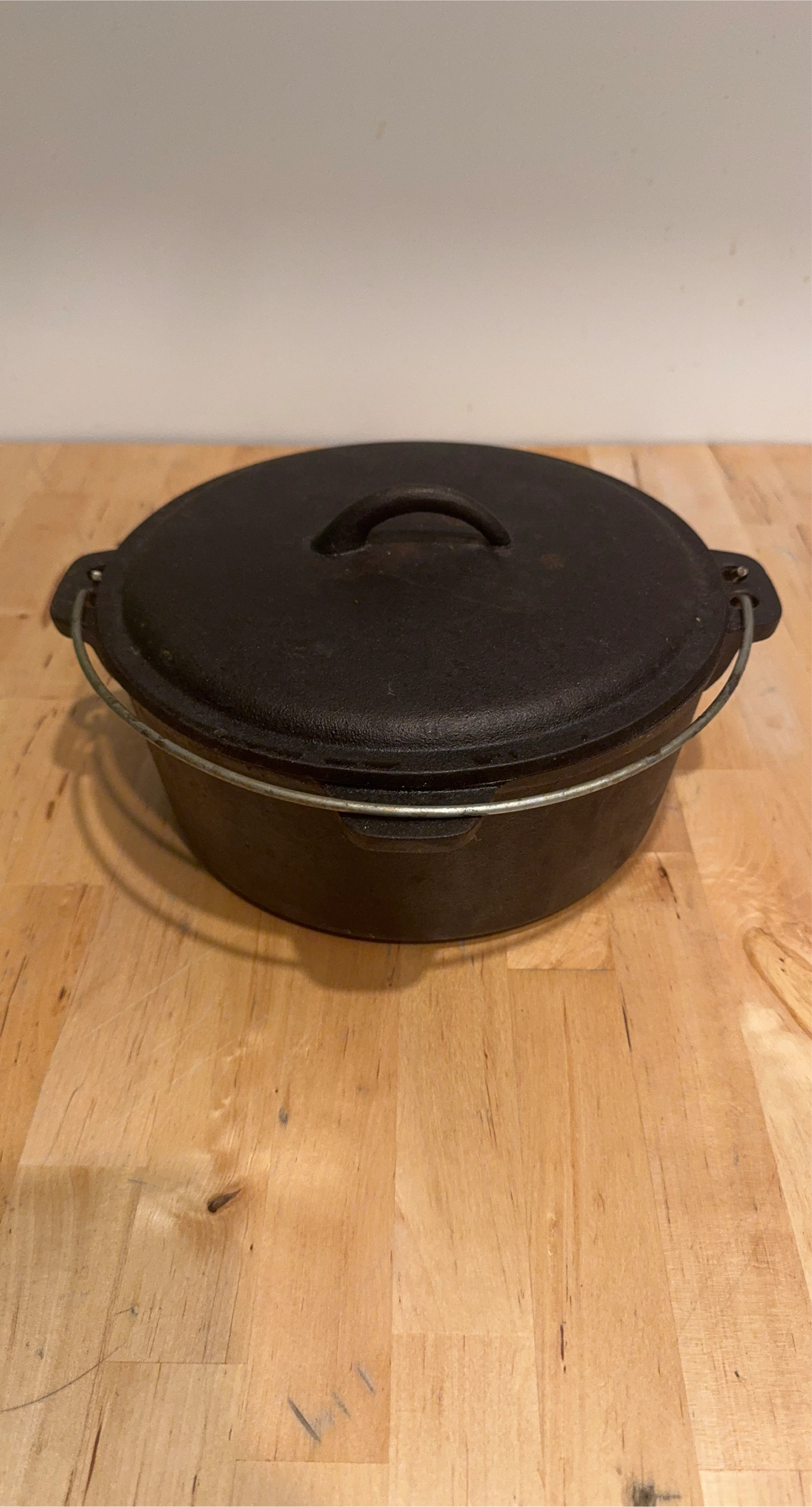 Cast Iron Dutch Oven with Lid