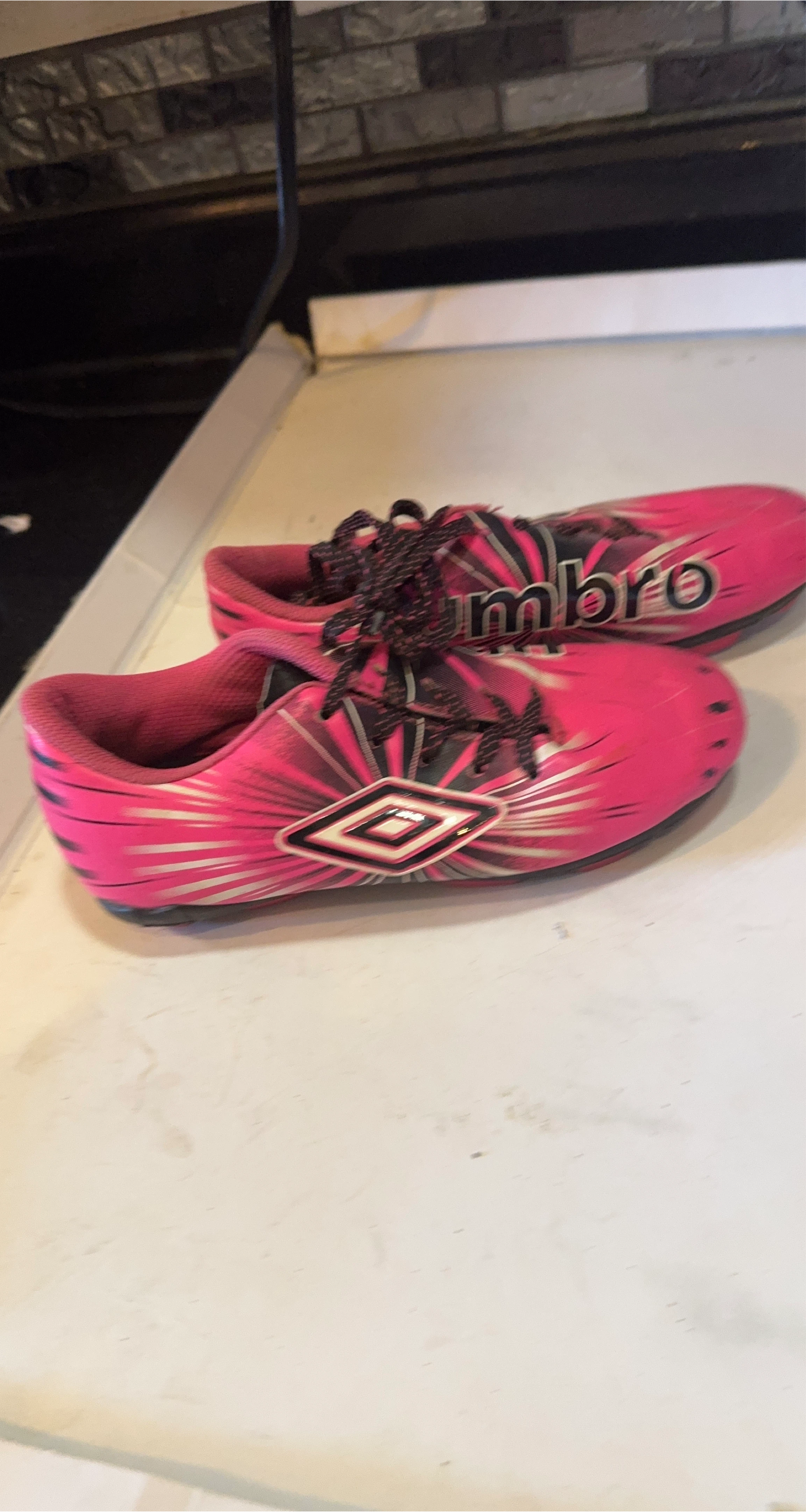Umbro Girls Package Cleat, Size 13K