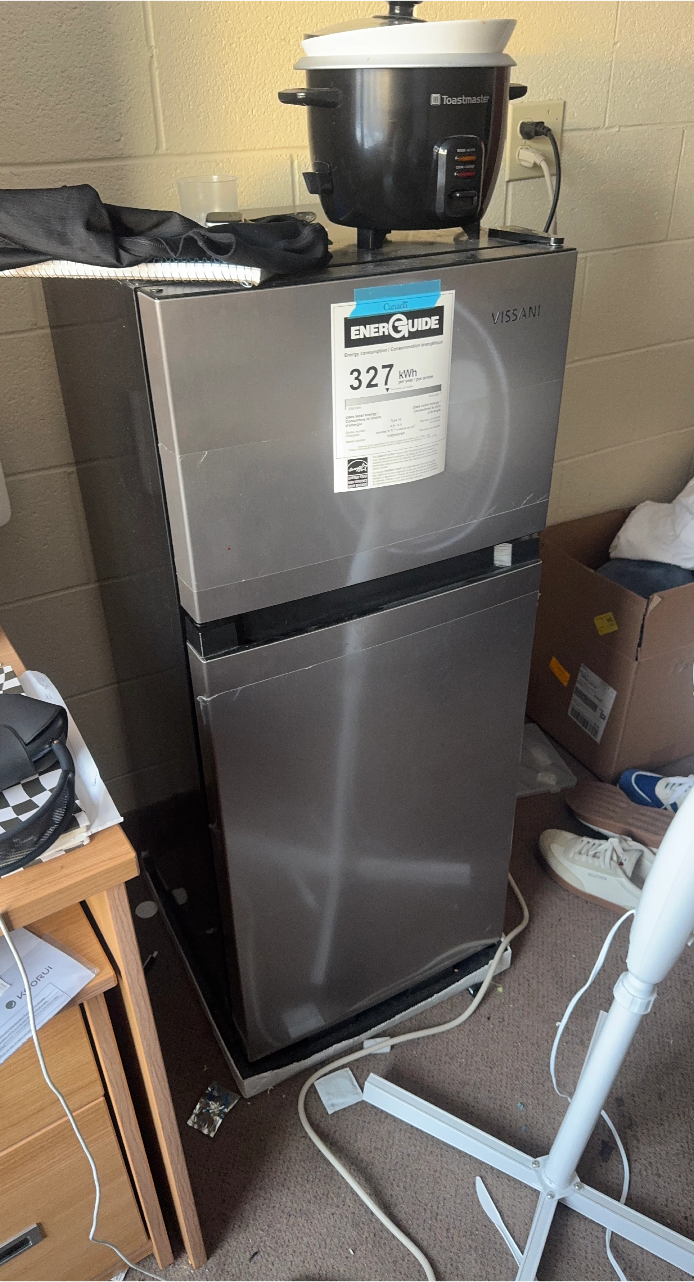Vissani Mini Fridge - Great Condition!