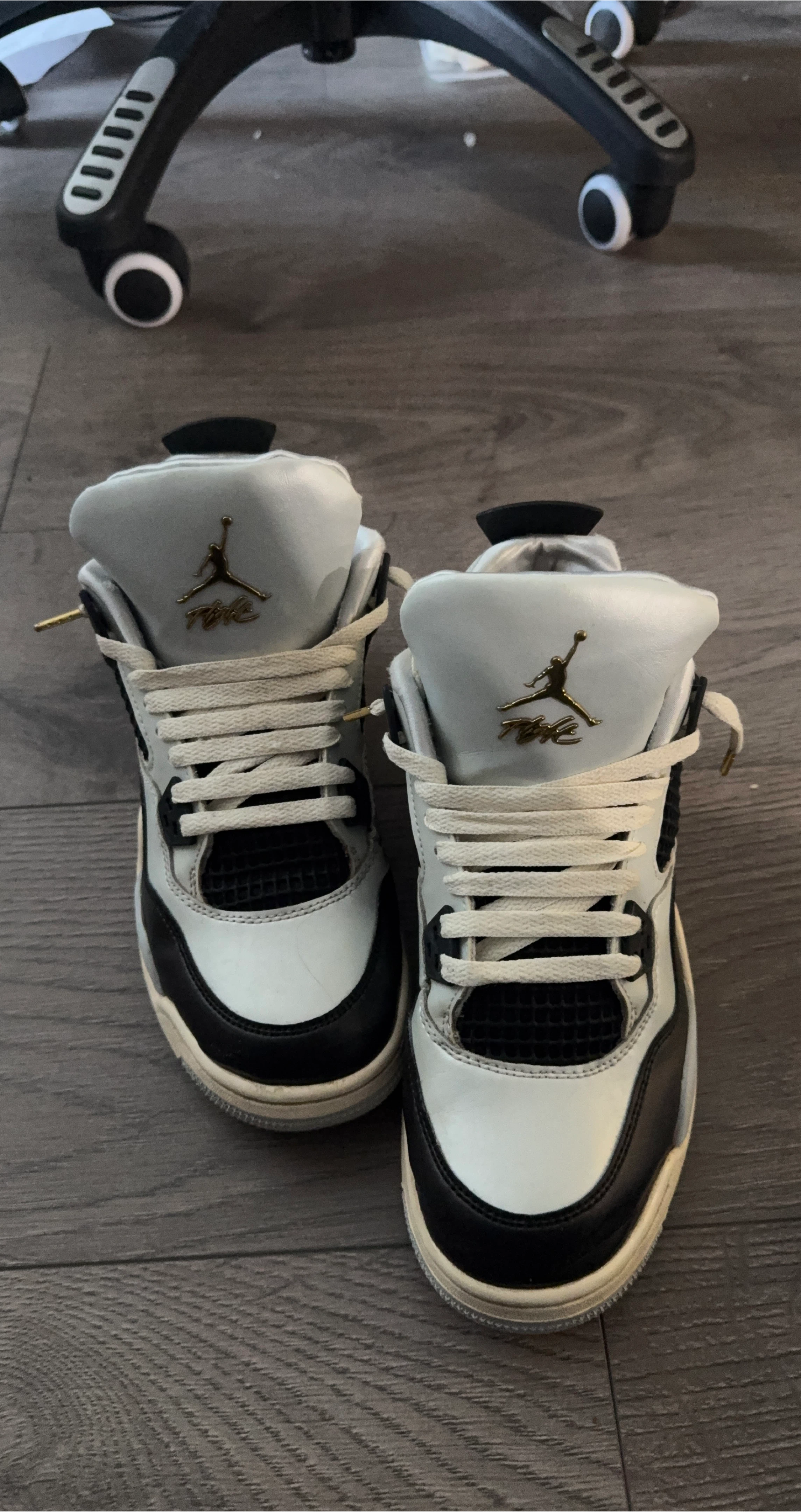 Air Jordan 4 Retro GS 'Platinum Gold’