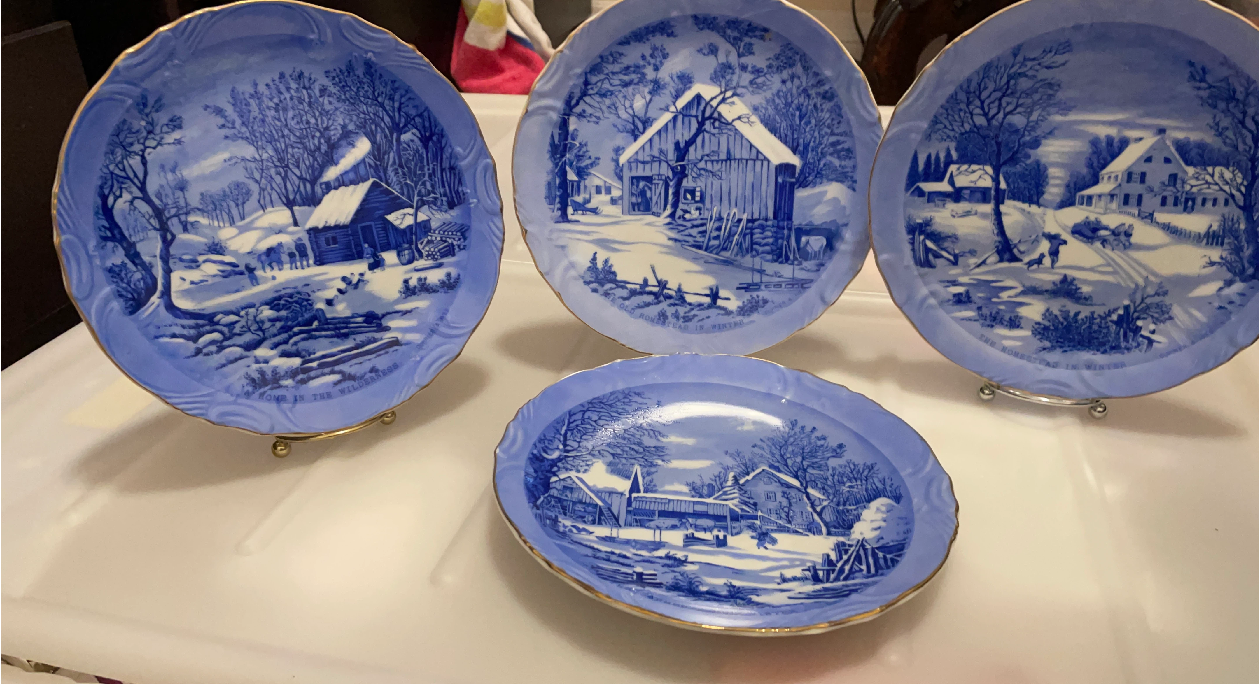 Winter Scene Decorative Plates - Set of 4
