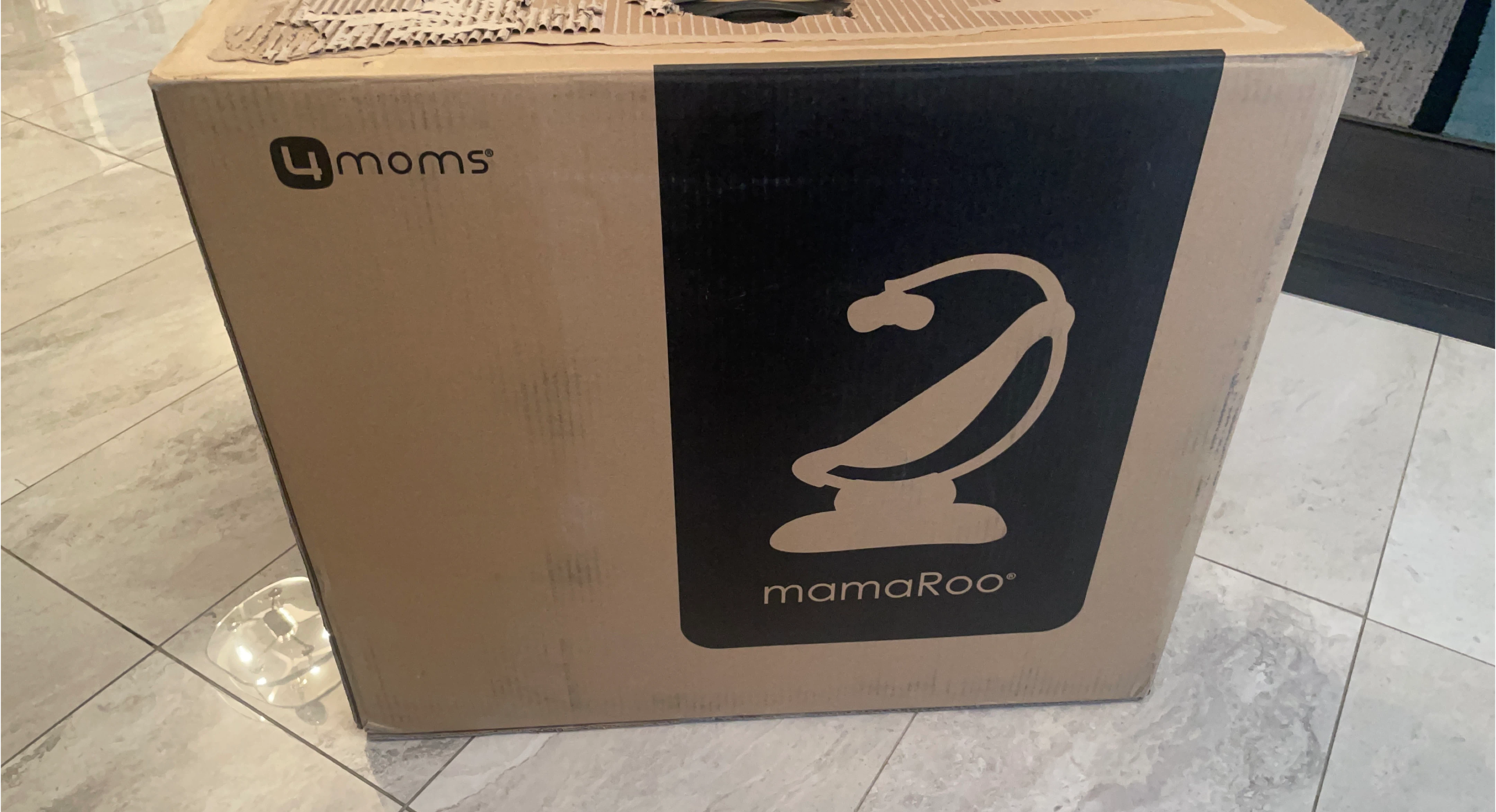 4moms mamaRoo Baby Swing - Like New!