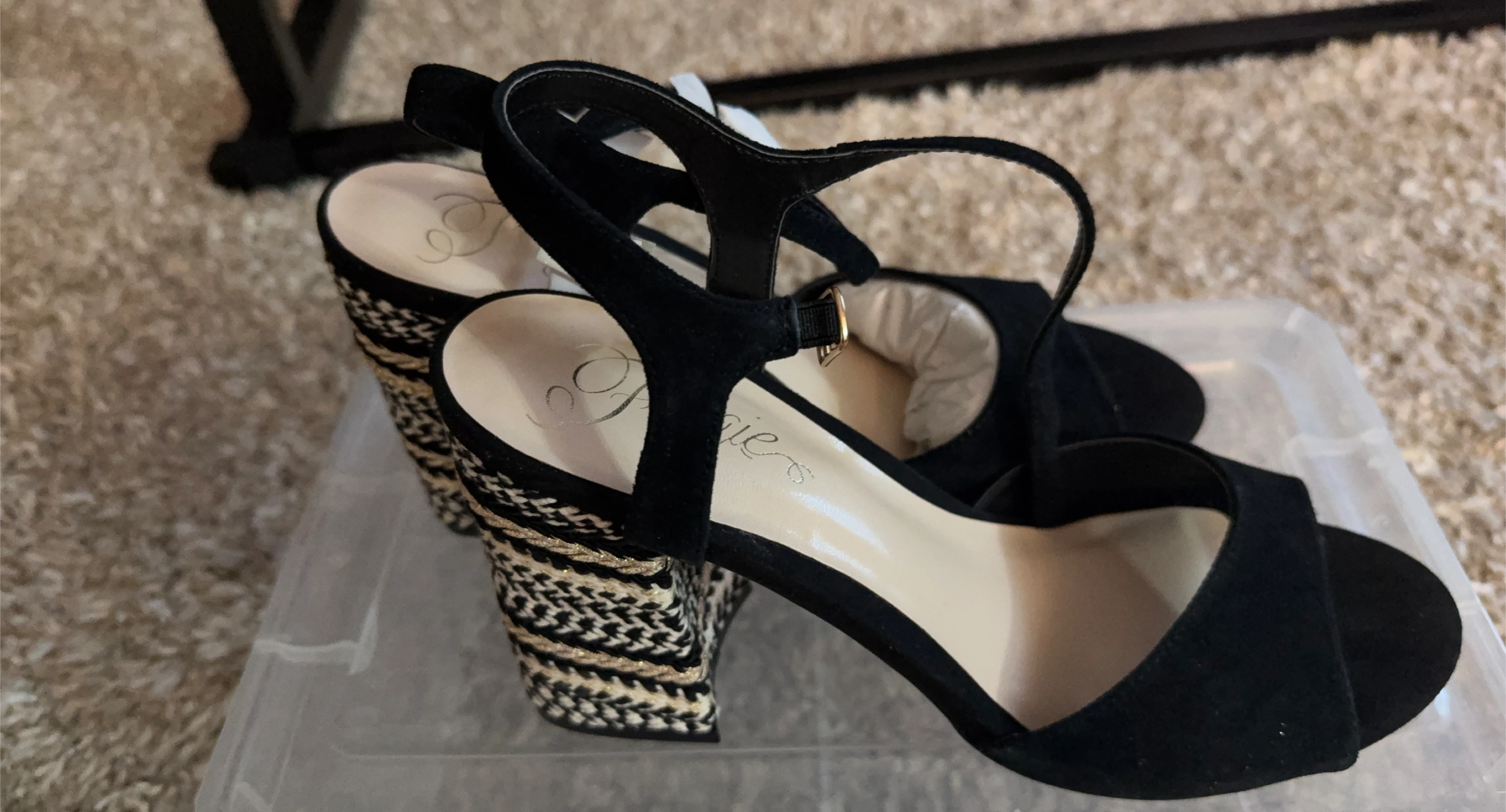 Fergie Blocked heel sandals size US 9