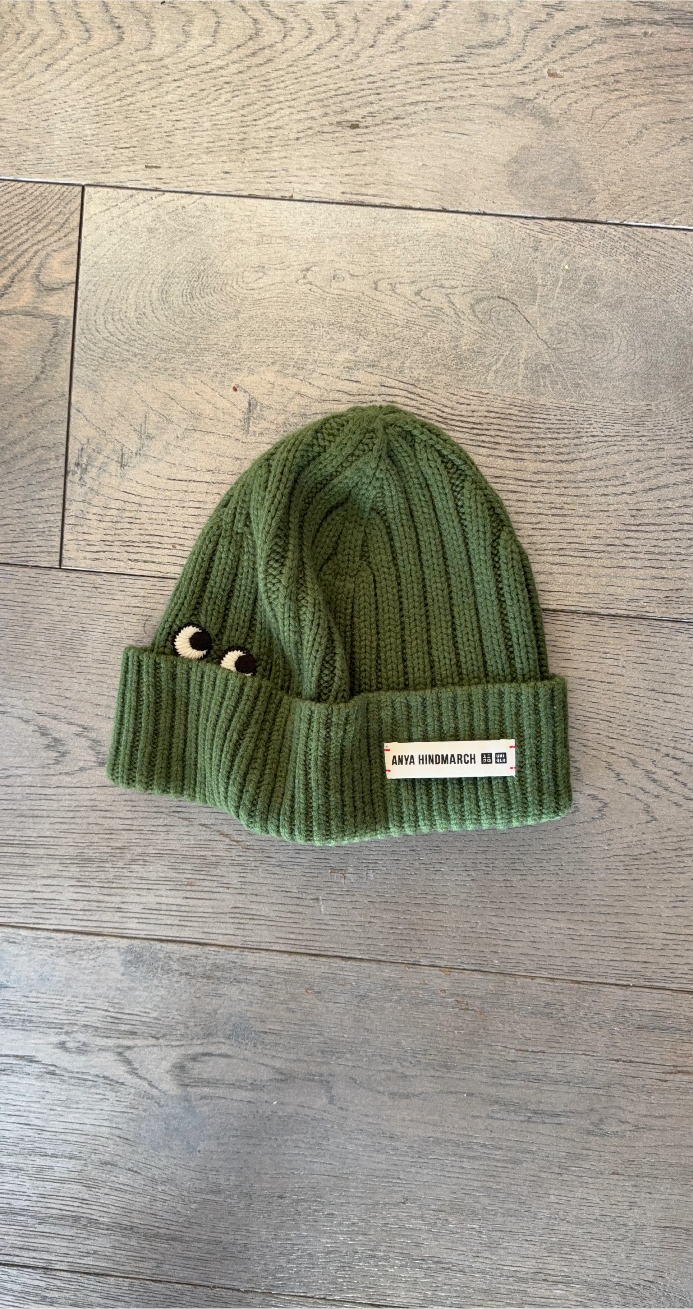 Anya Hindmarch x Uniqlo Green Beanie