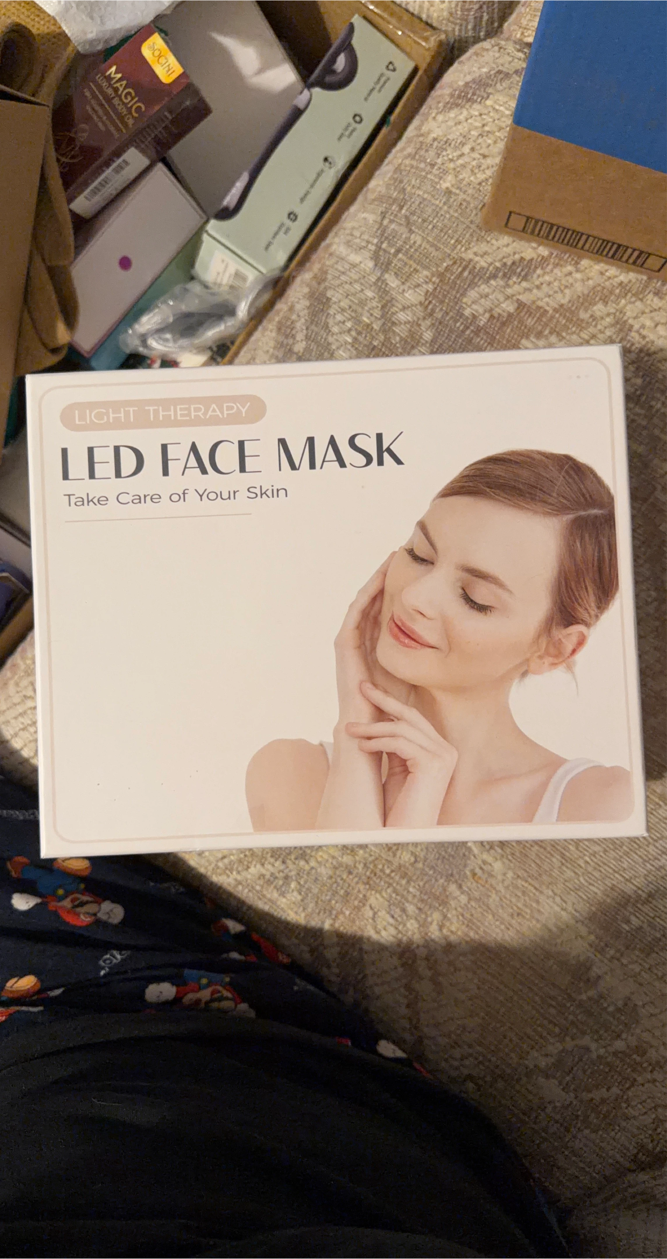 LED Face Mask - Light Therapy