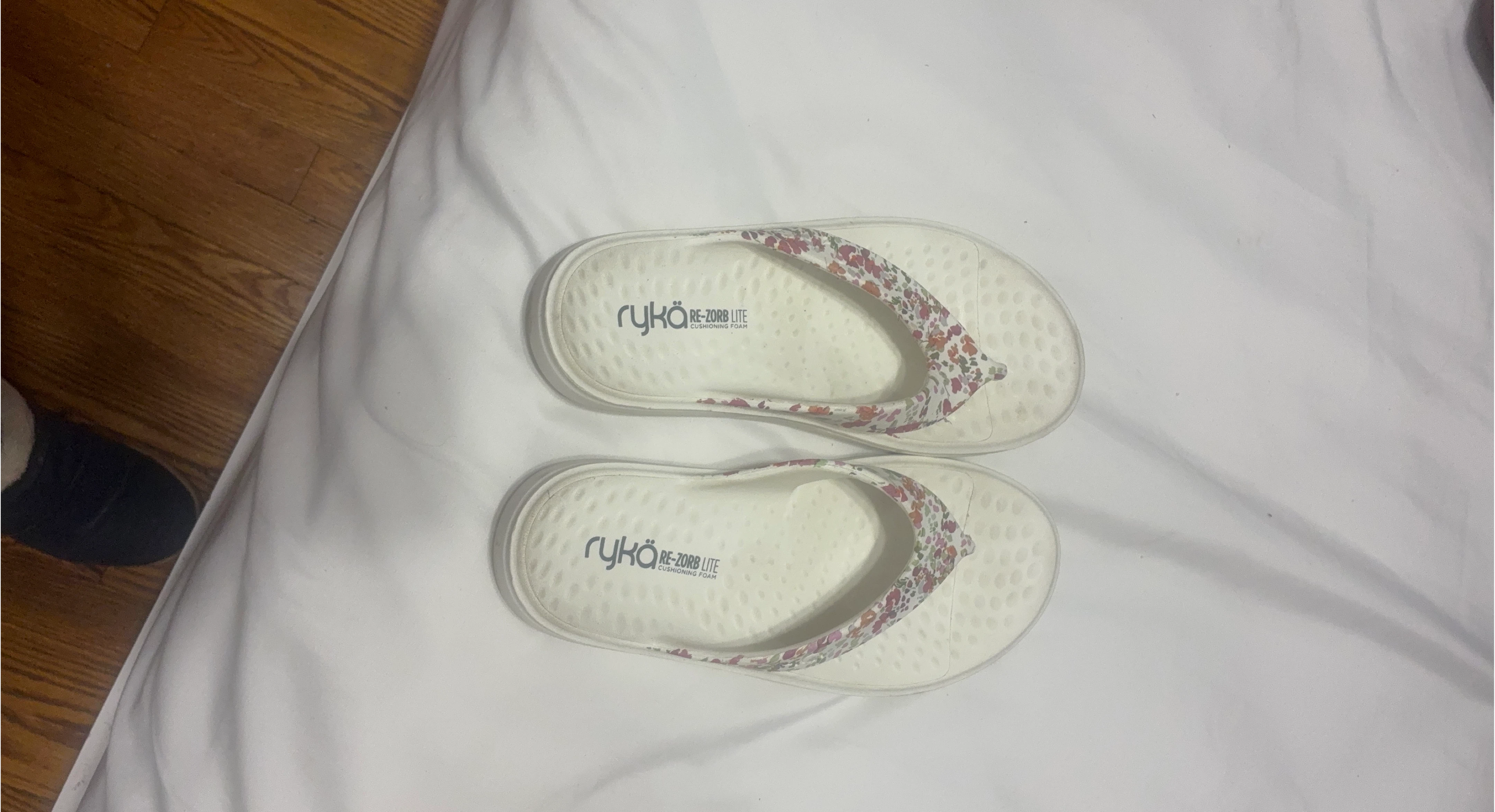 Ryka RE-ZORB Lite Floral Flip Flops