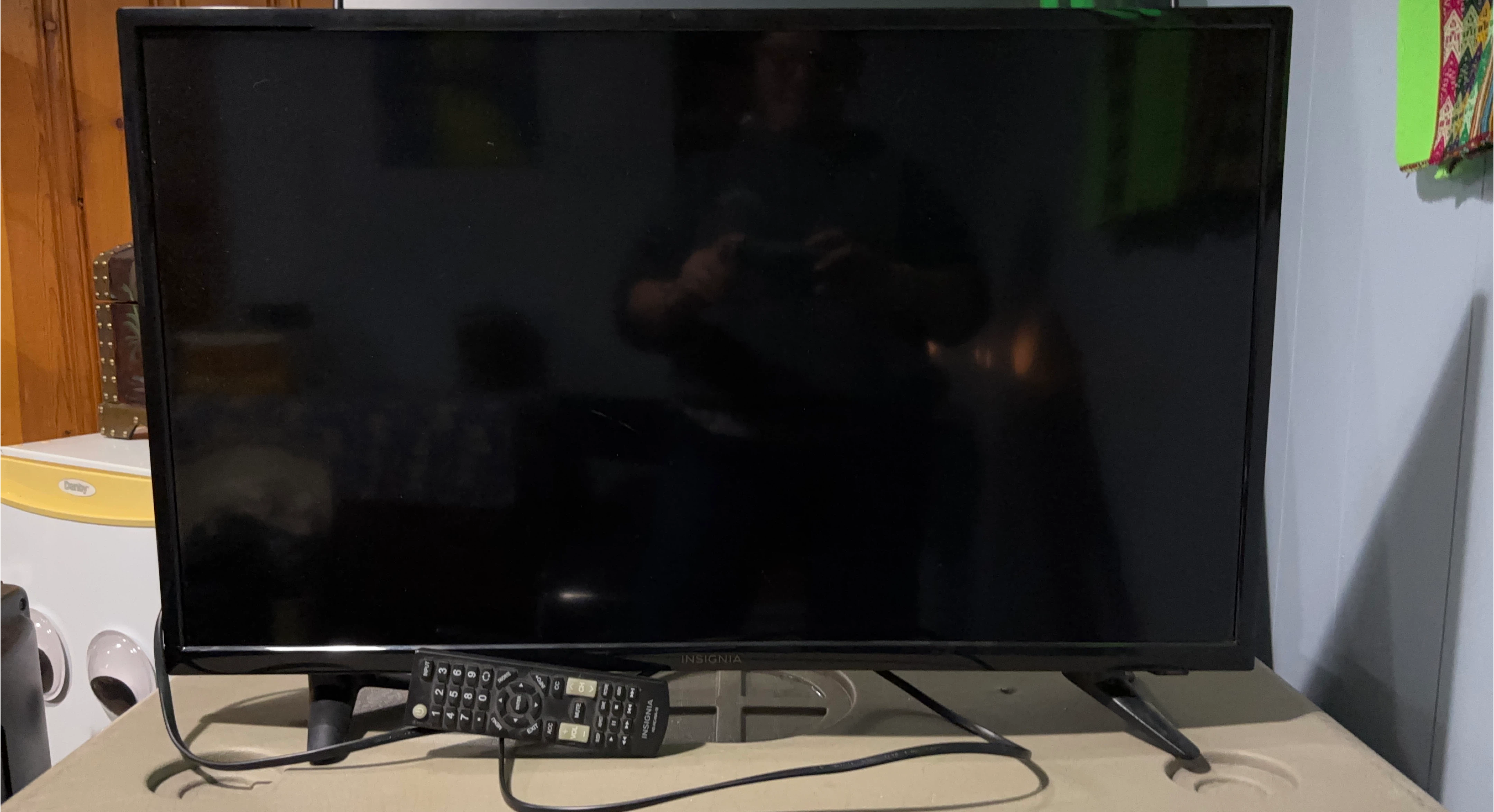 Insignia 32” TV with Remote