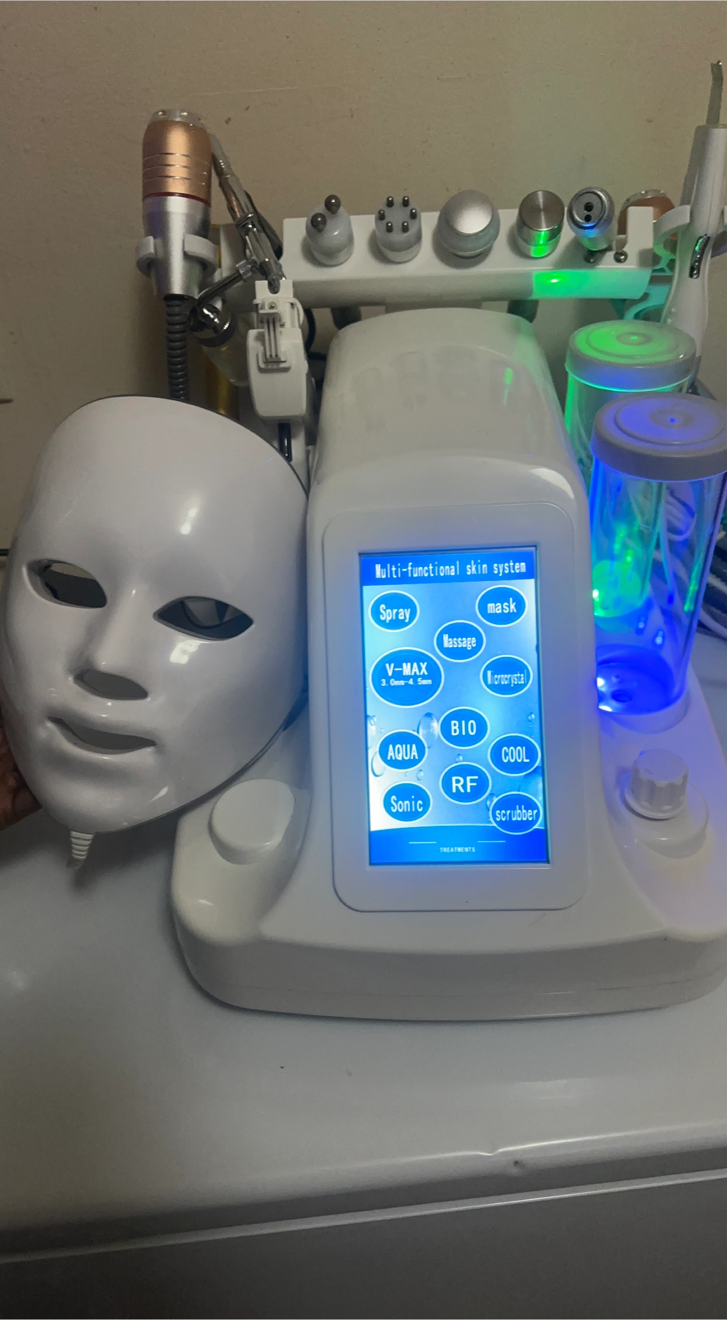 Multi-functional Skin System Facial Machine🥕