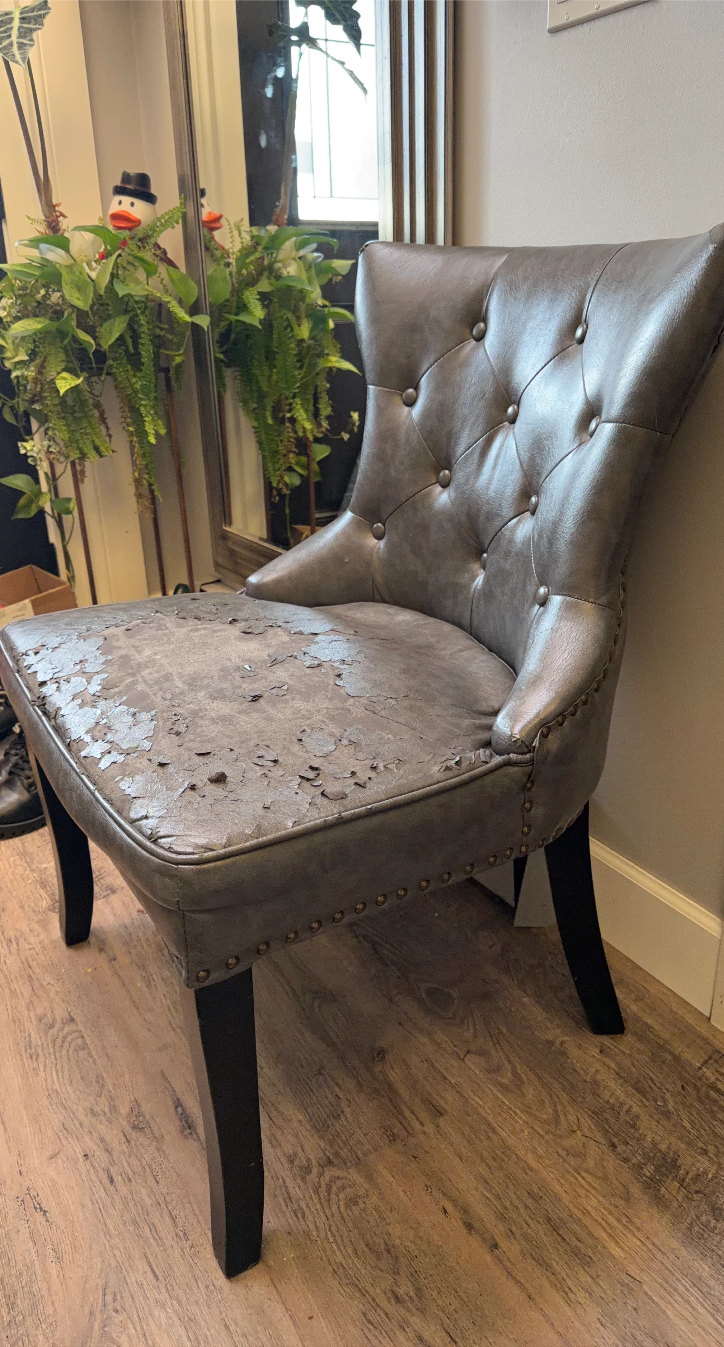 🥕Upholstered Dining Chair (Damaged)