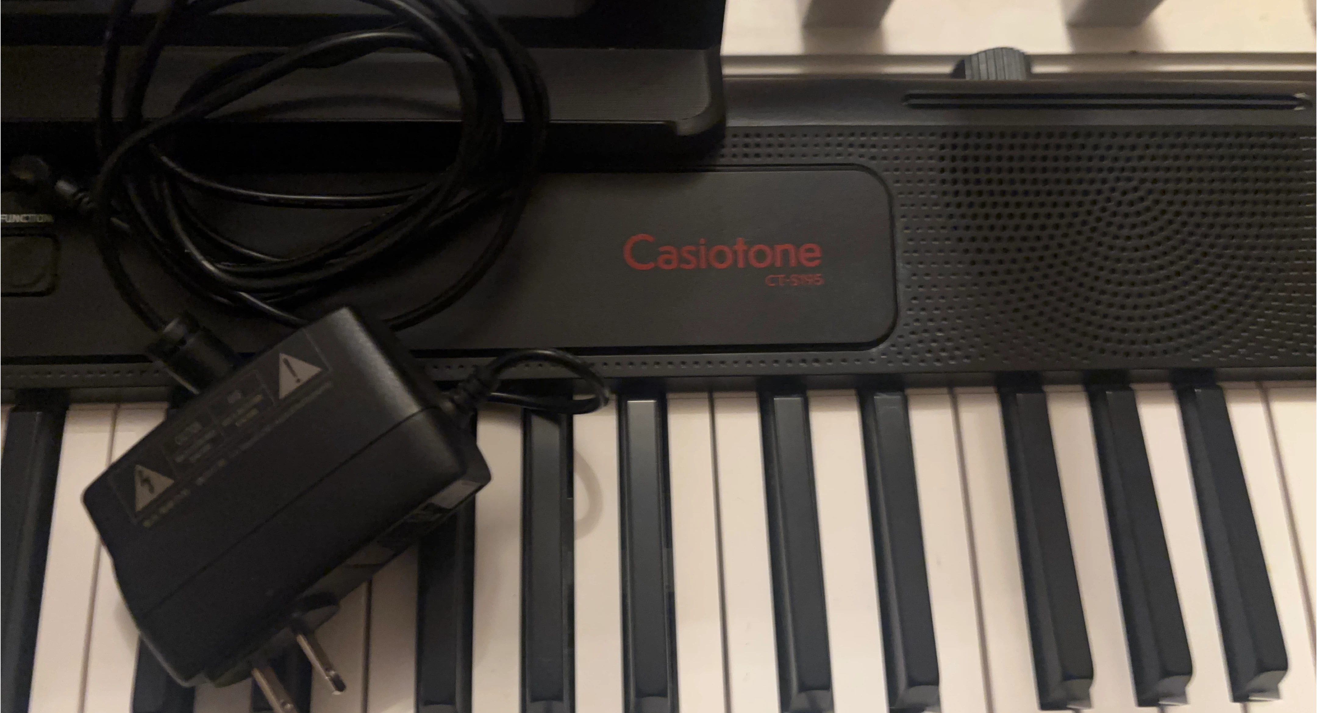 🥕Casio CT-S195 Casiotone Keyboard. Stand and seat
