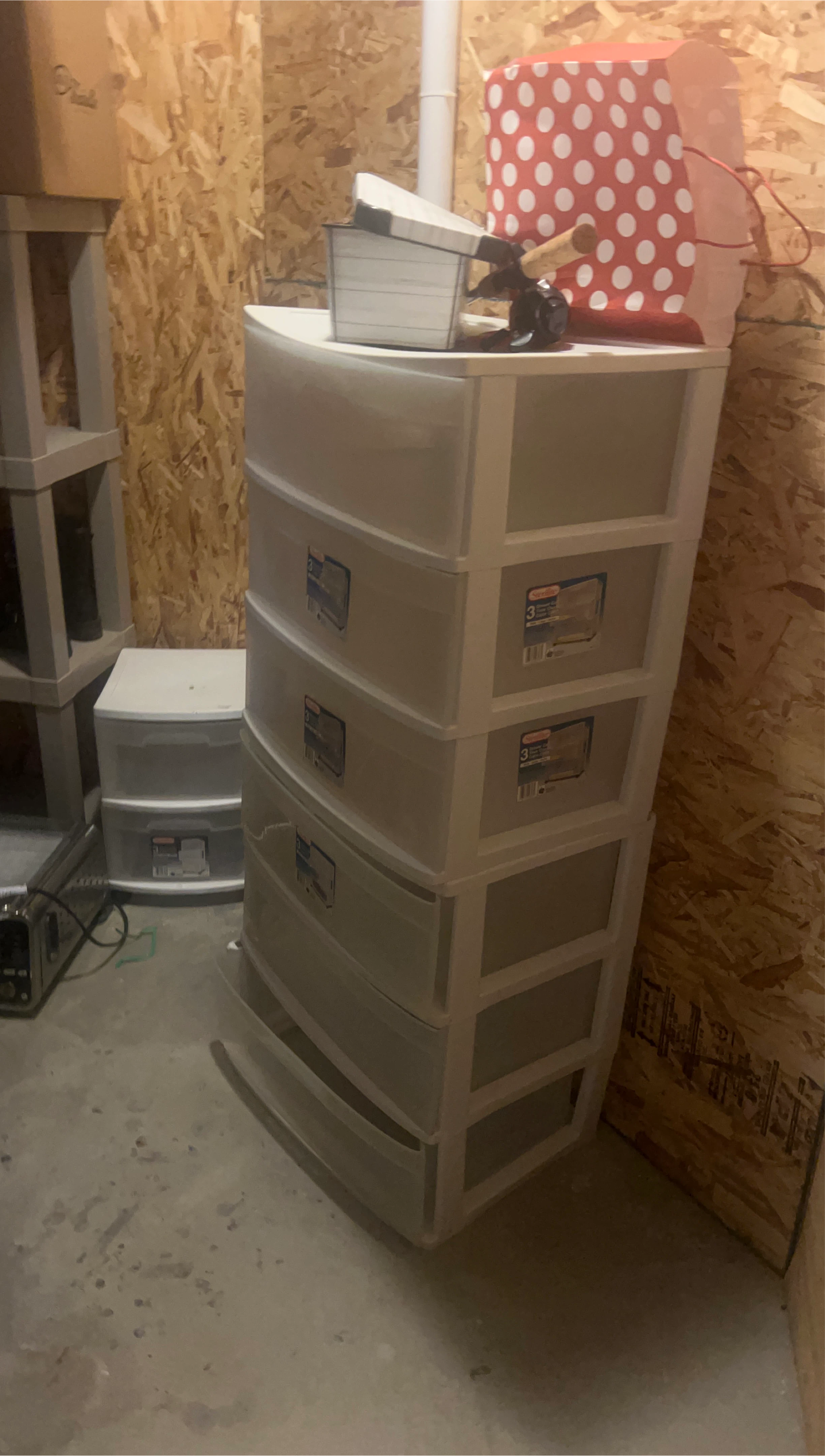 Sterilite 5-Drawer White Tower