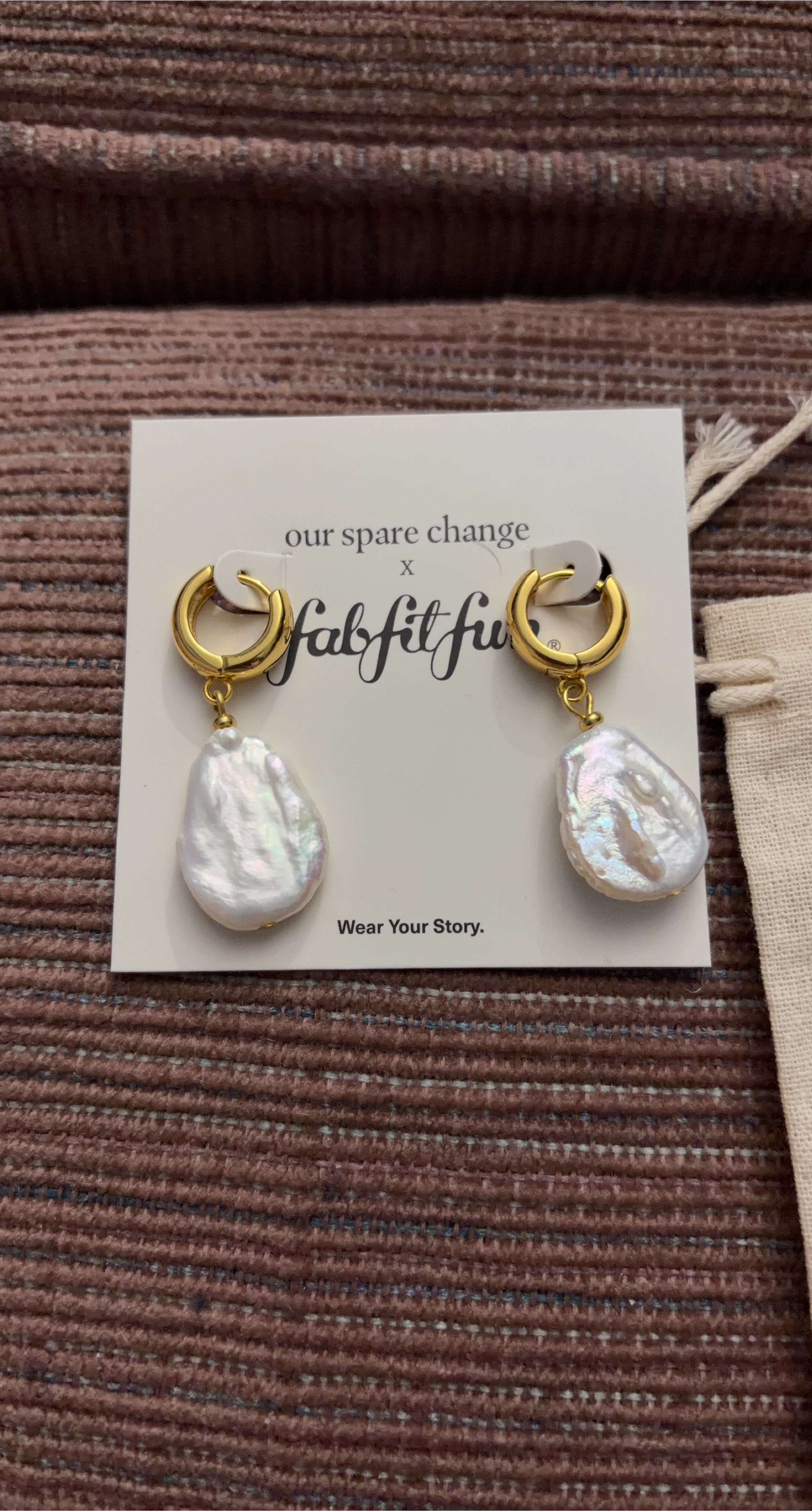 Brand new Isla Pearl Earrings - Gold