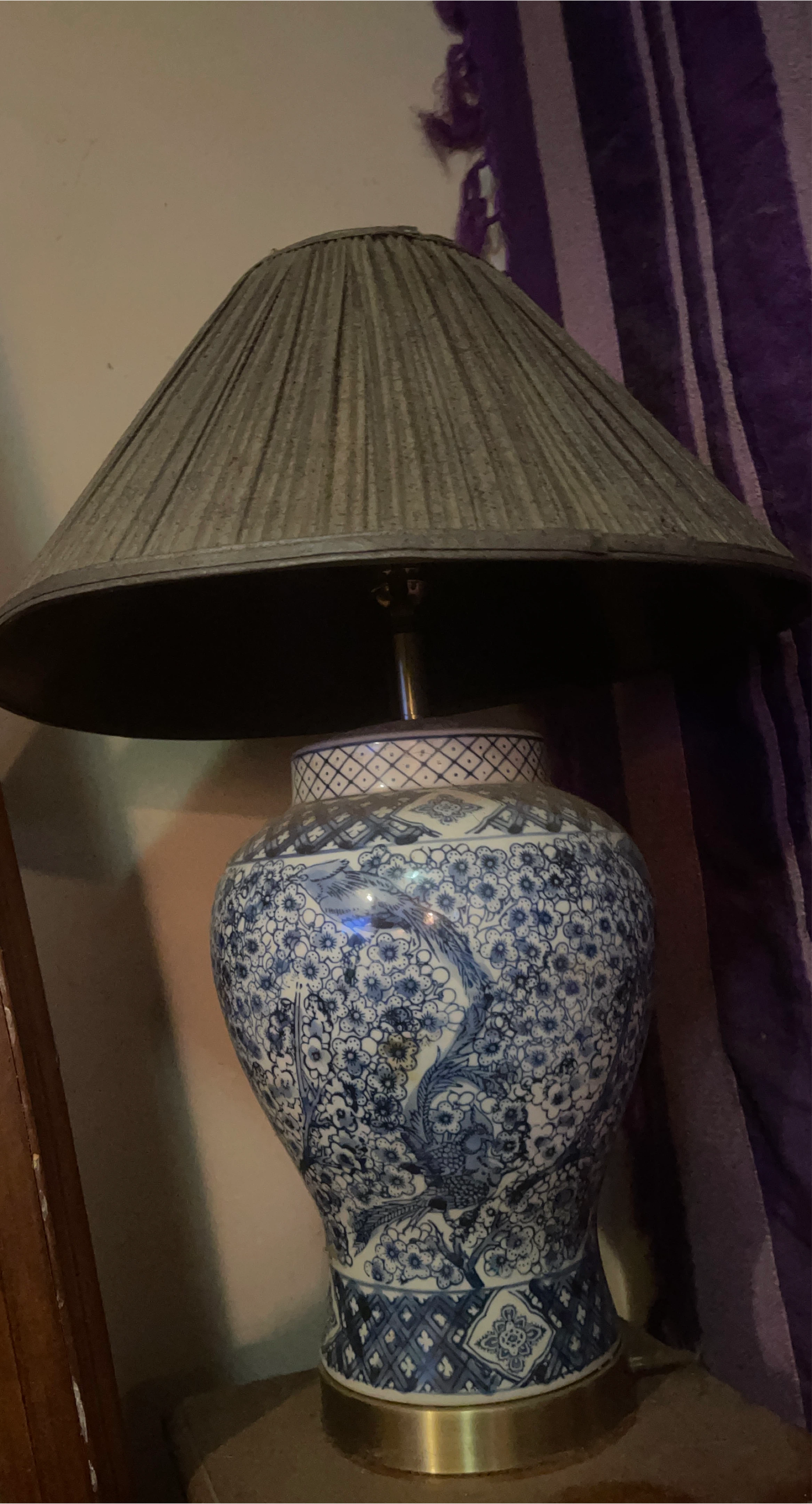 Blue and White Ceramic Ginger Jar Table Lamp