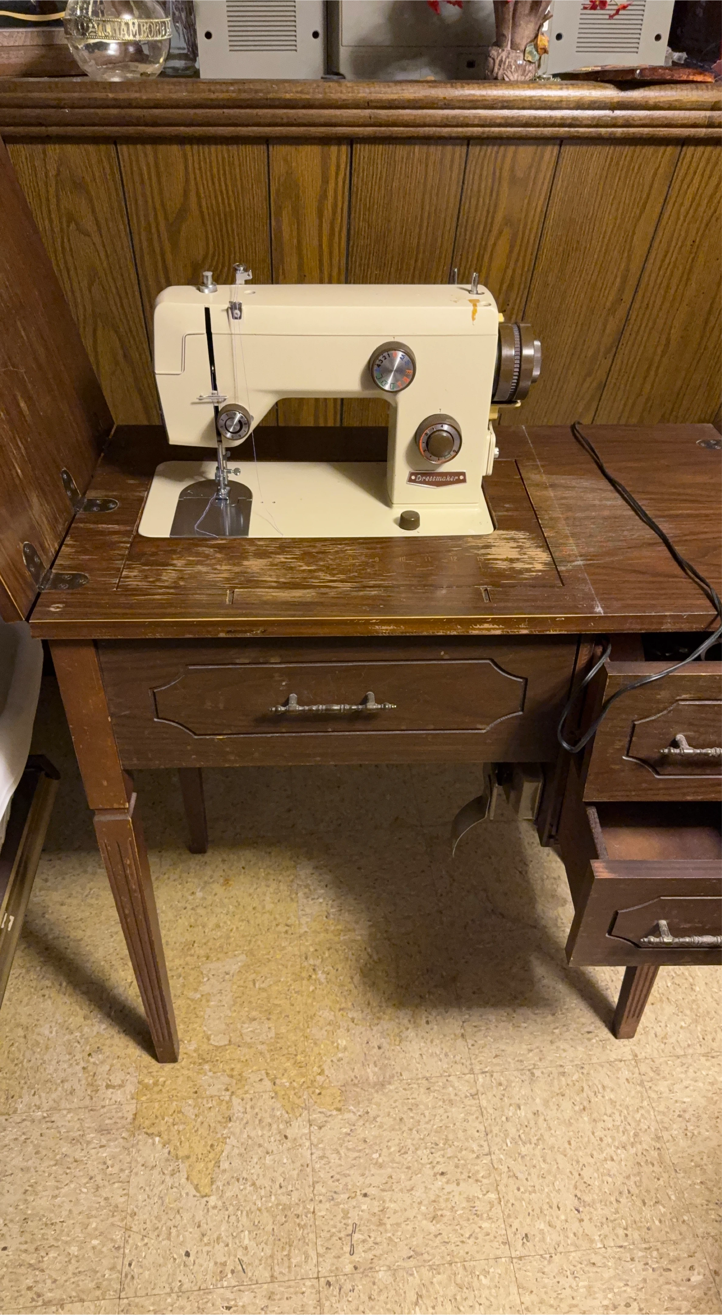 Craftsman Sewing Machine in Cabinet