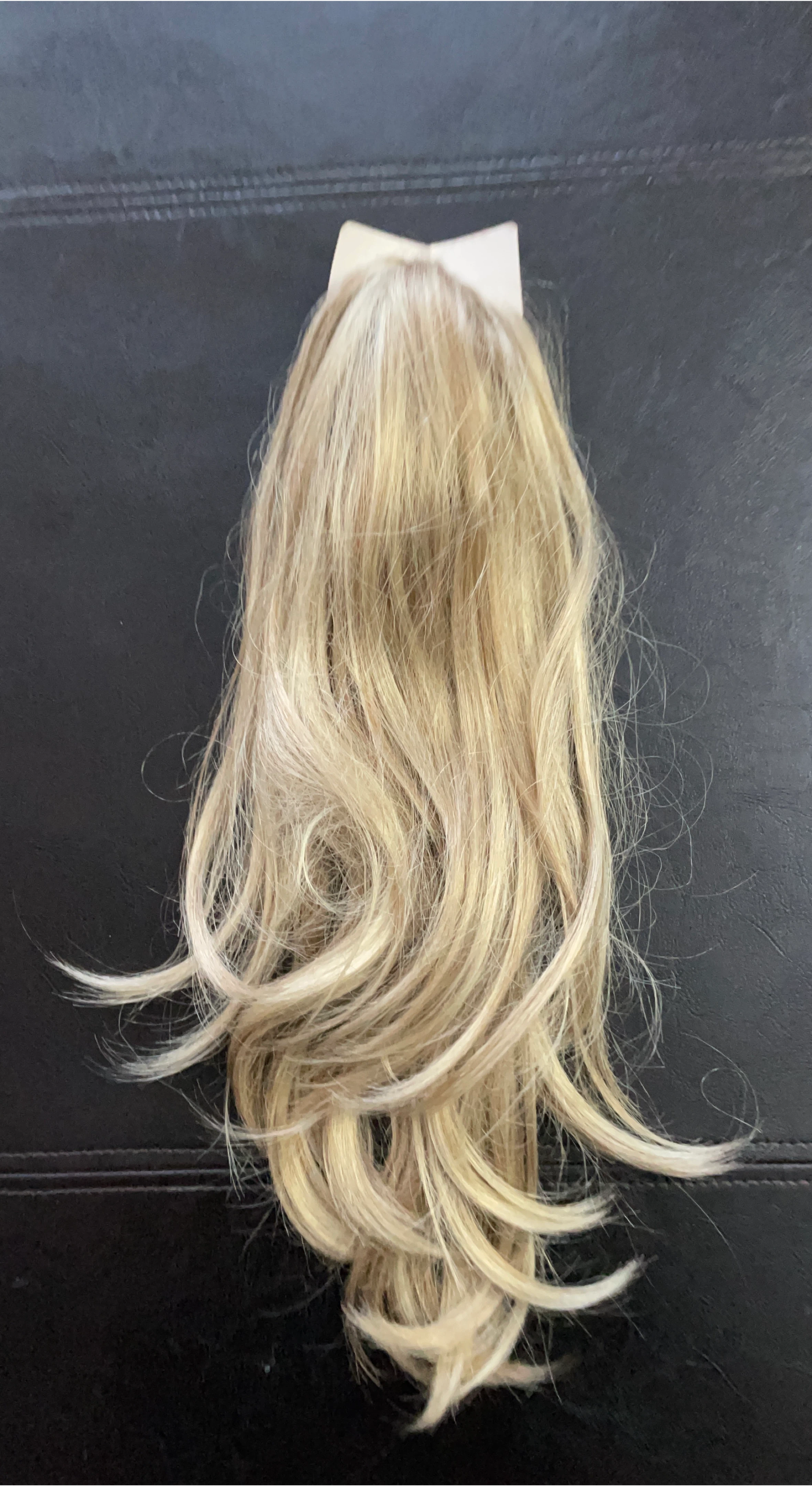 NEW Scunci Light Blonde 18" Clip-On Ponytail