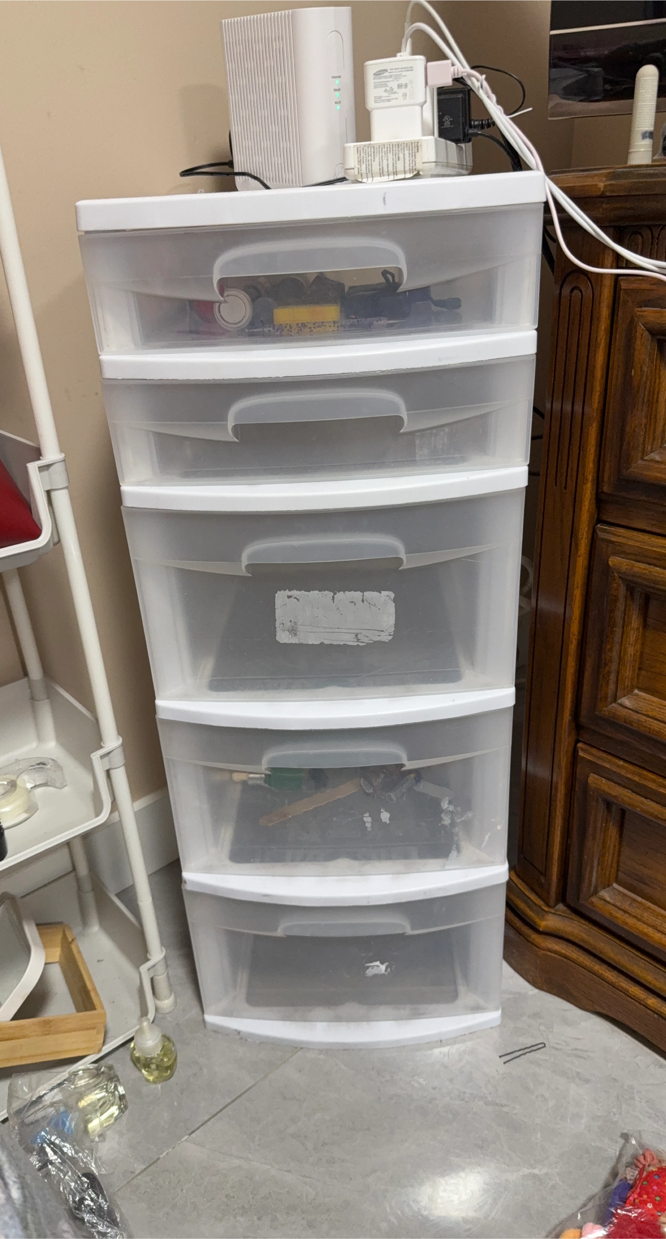 Plastic Drawer Unit