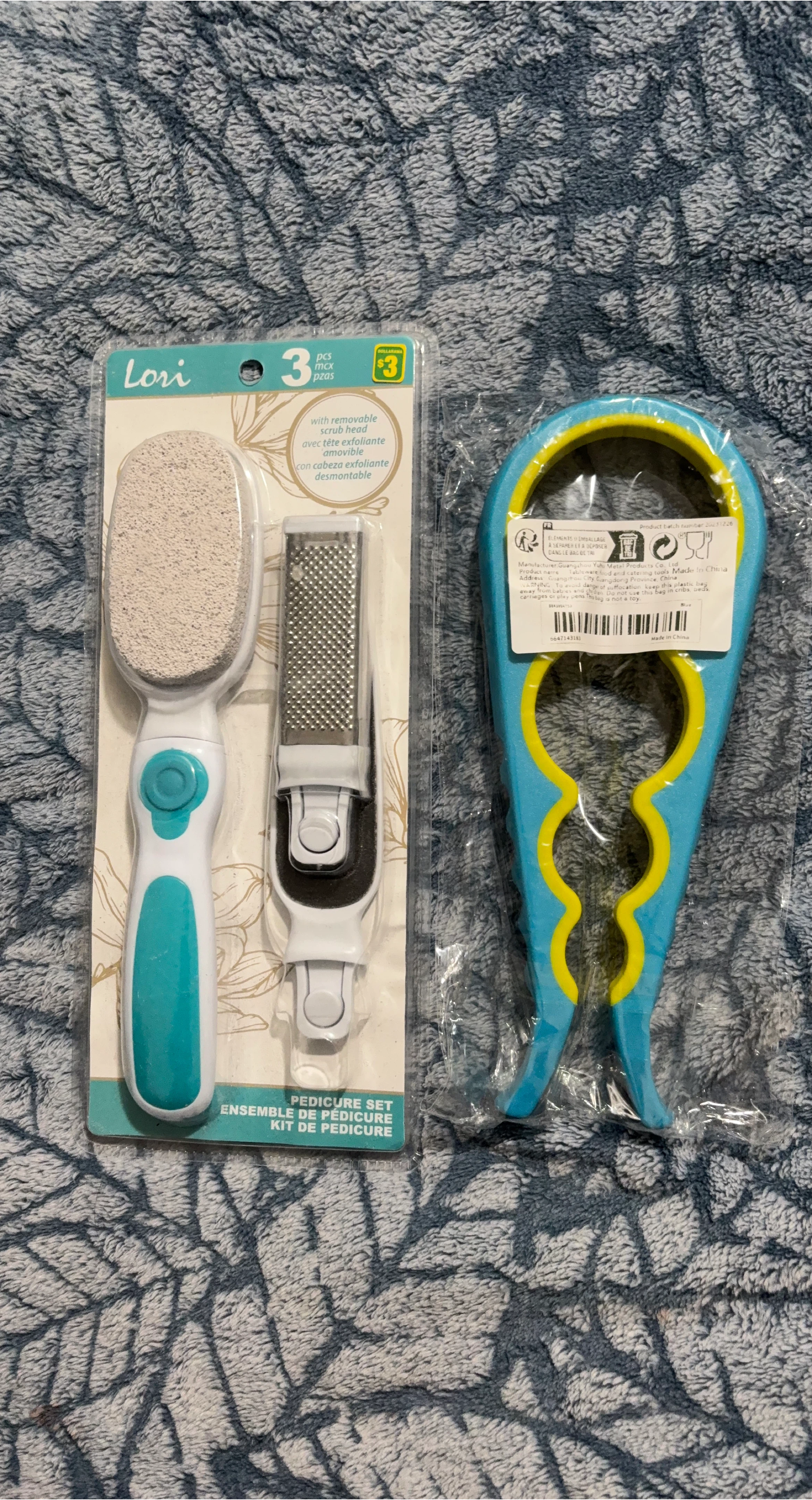 Lori 3 Piece Pedicure Set and a jar opener