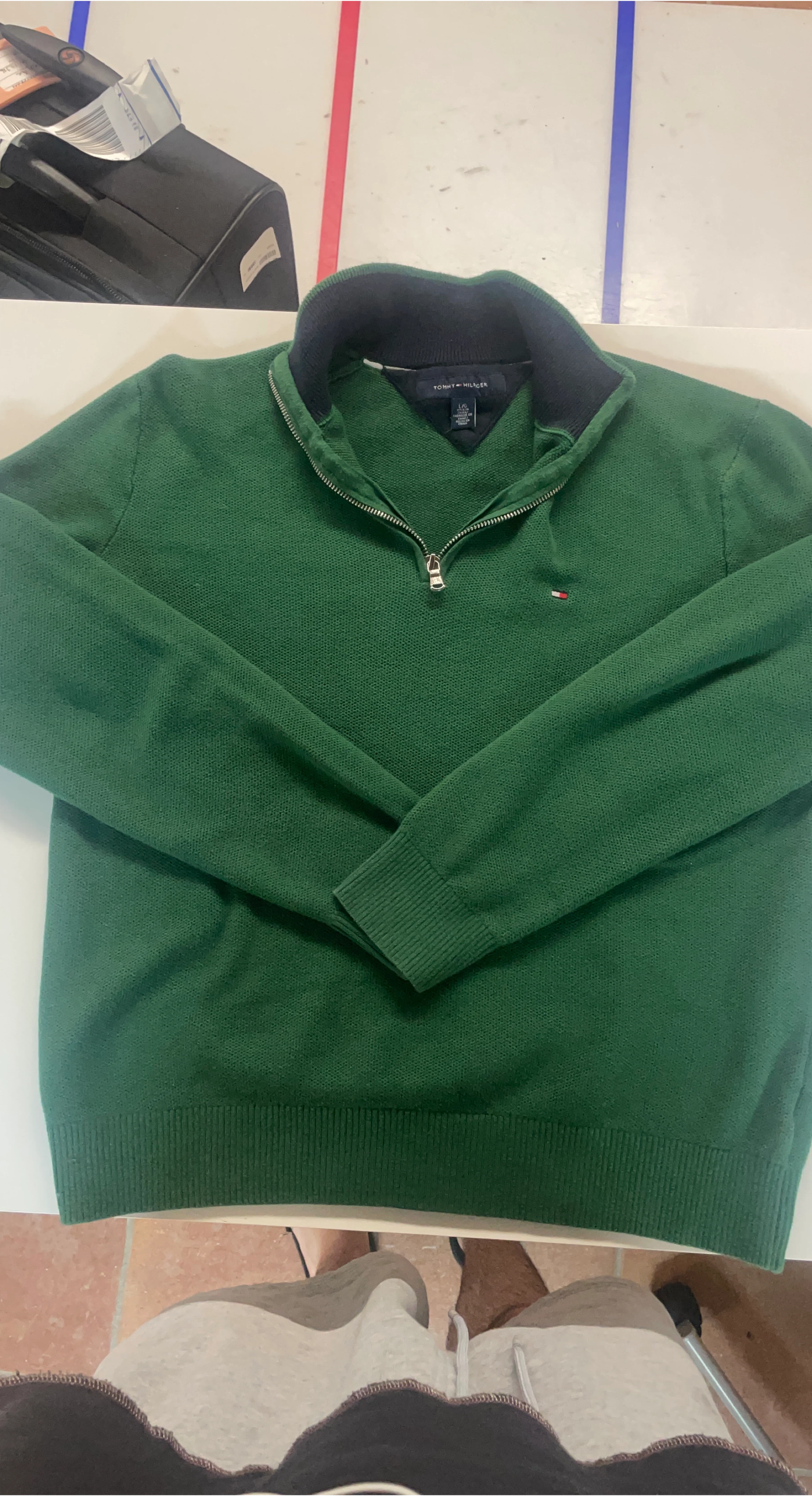 Tommy Hilfiger Men's Green 1/4 Zip Sweater - Large