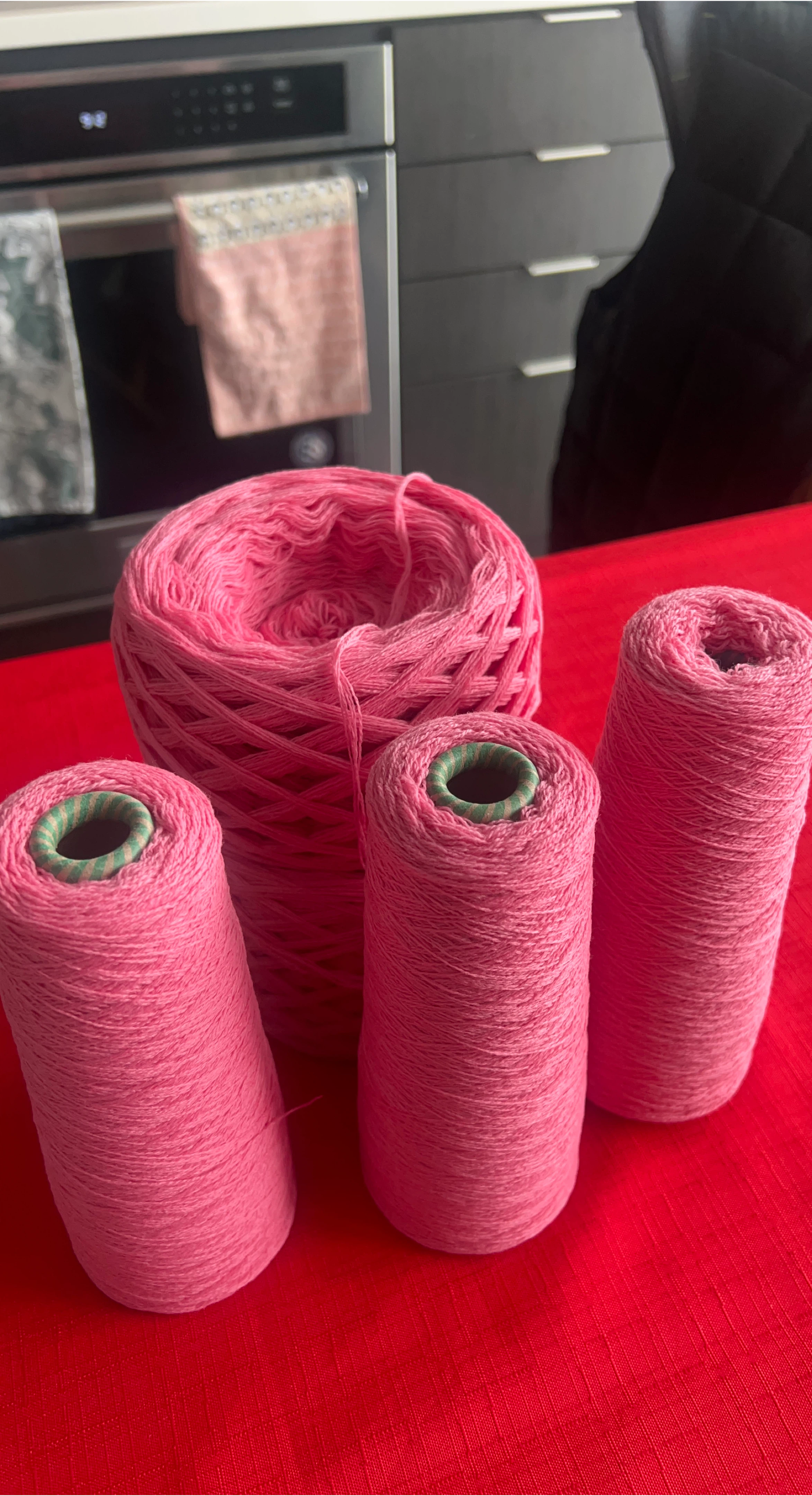 🔥De-stashing - Pink Yarn Bundle