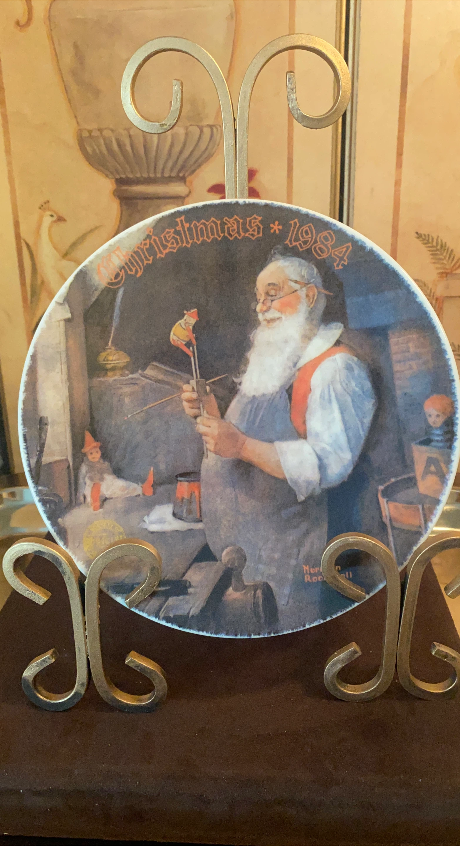 Knowles Christmas 1984 Decorative Plate