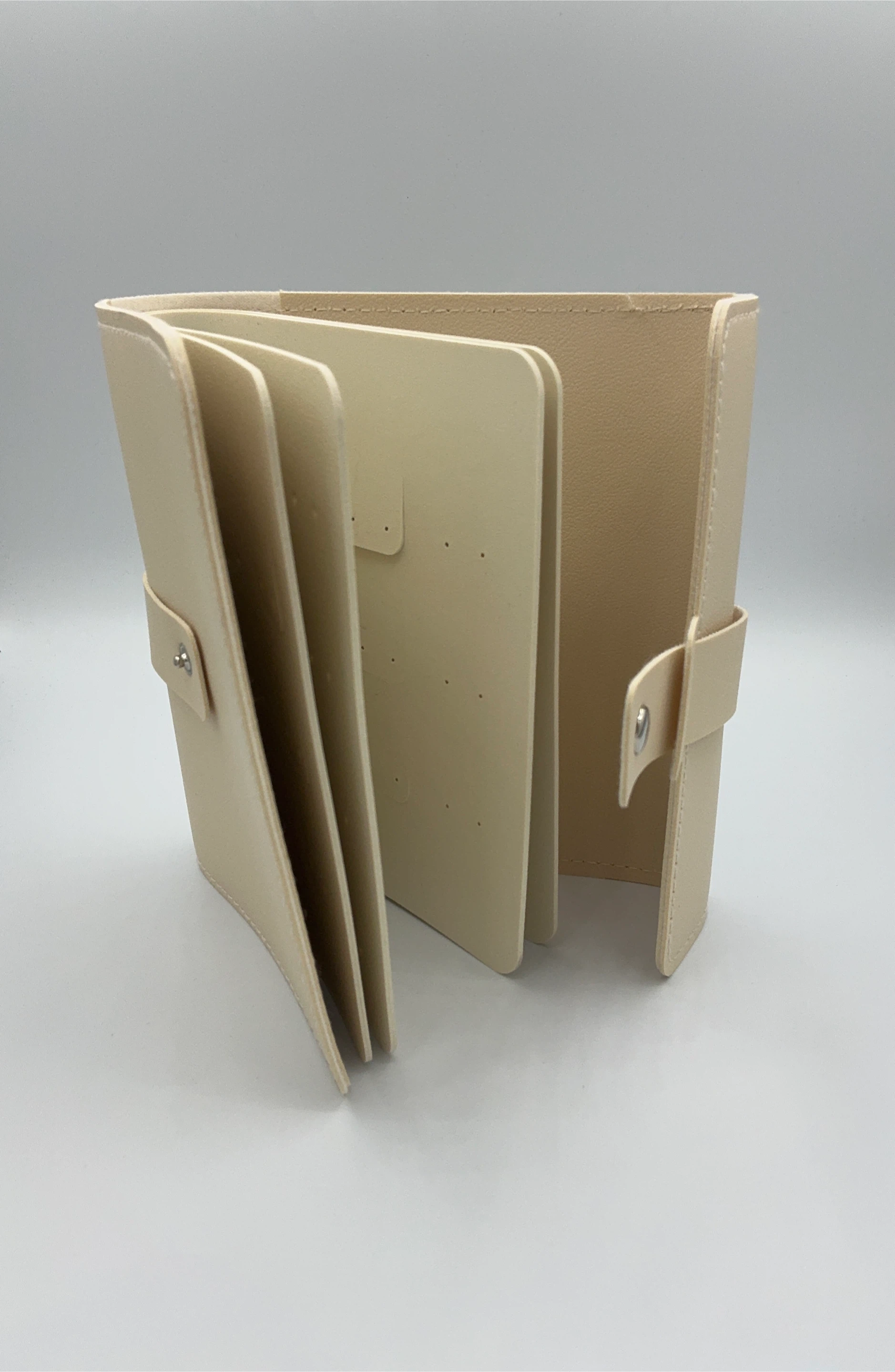 Compact Jewelry Organizer – Travel Friendly - photo 2