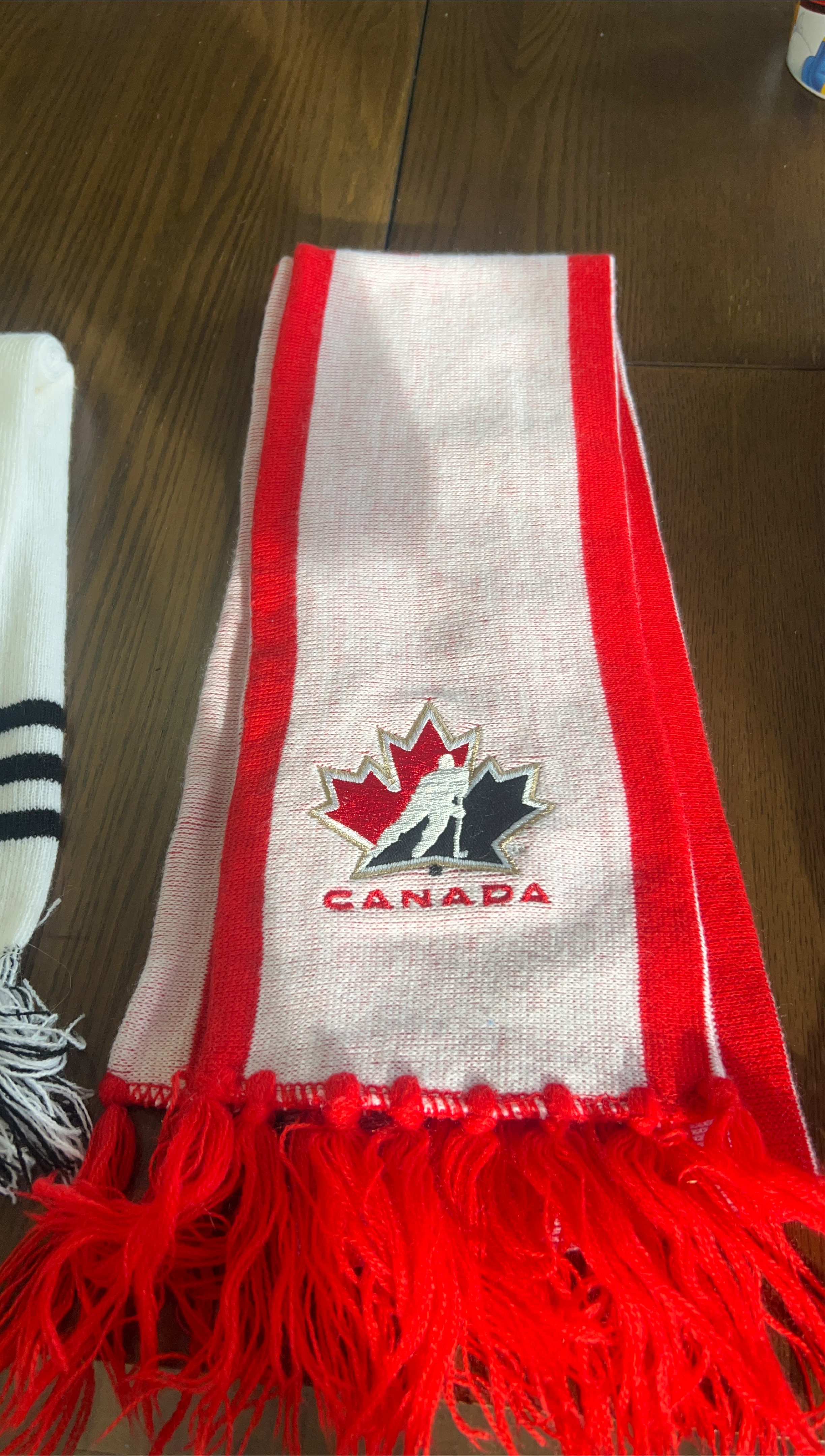 Canada Scarf with Maple Leaf and Hockey Player Design