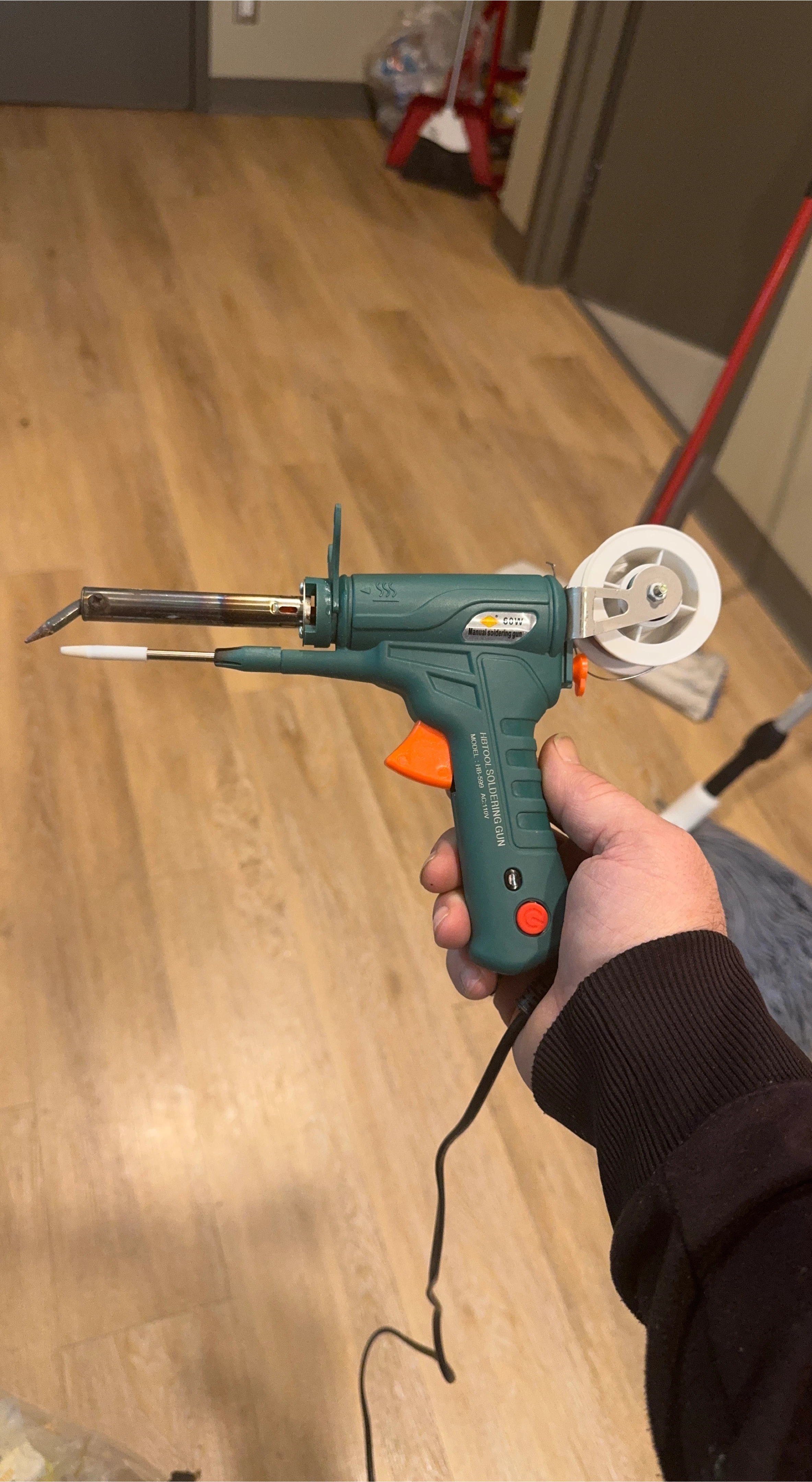 Electric Soldering Gun with Solder Dispenser