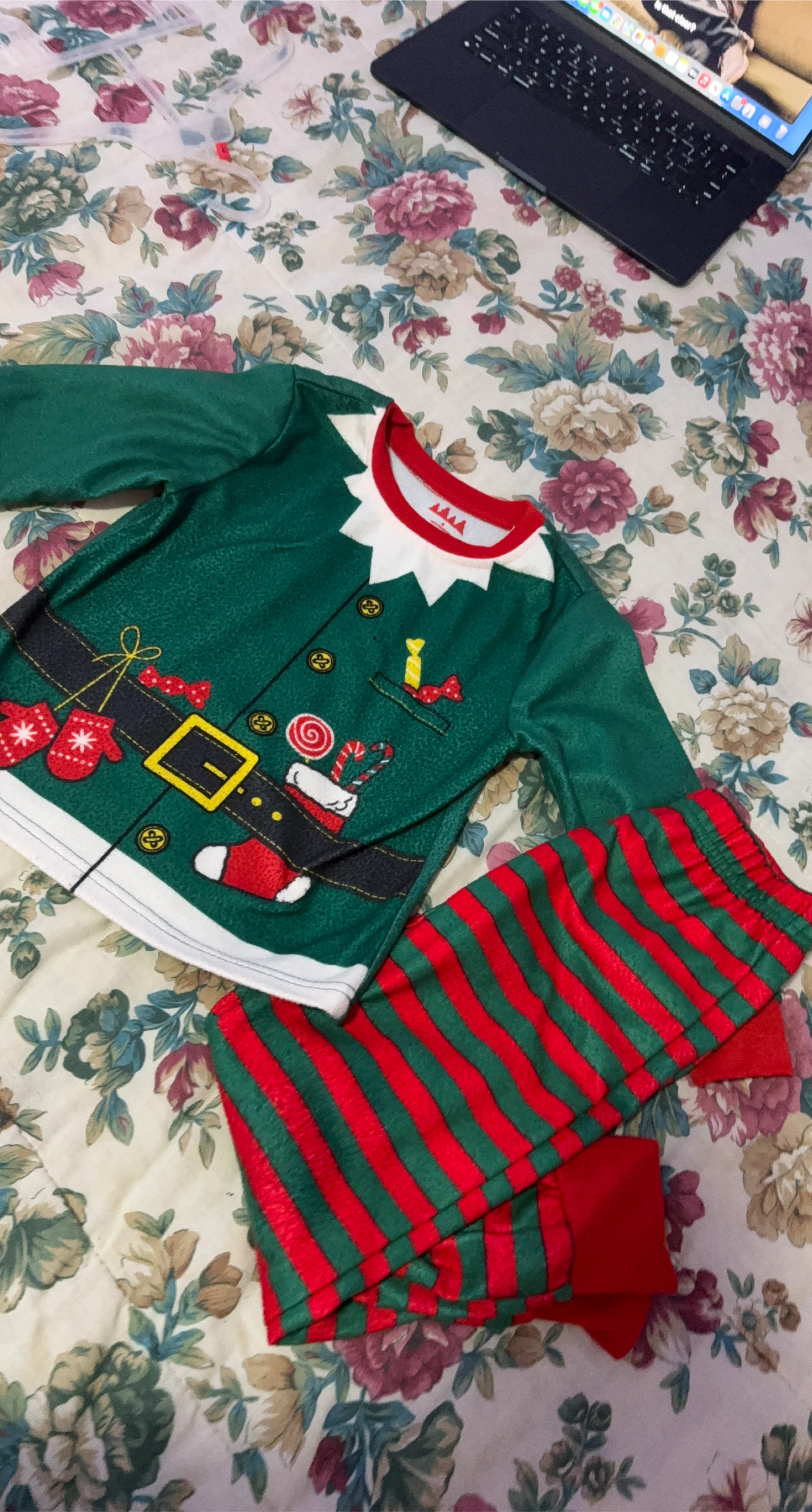 Kids Elf Pajama Set Size 4
