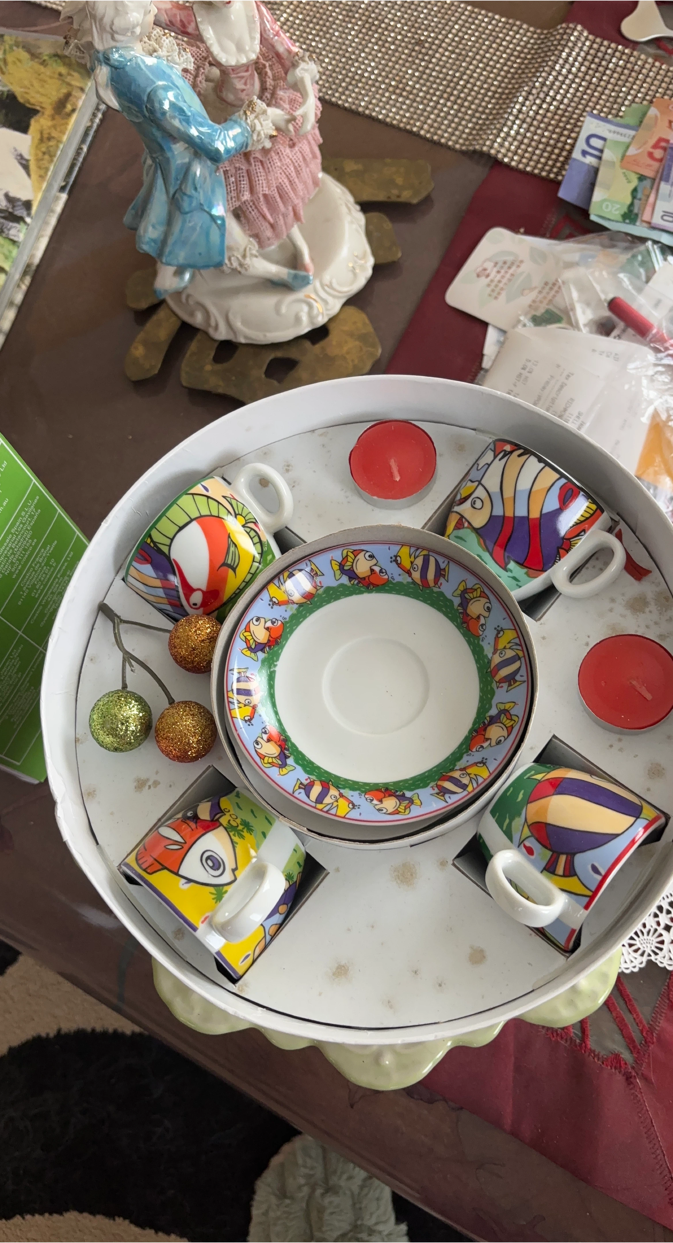 Set of 4 Coffee Cups and Saucers