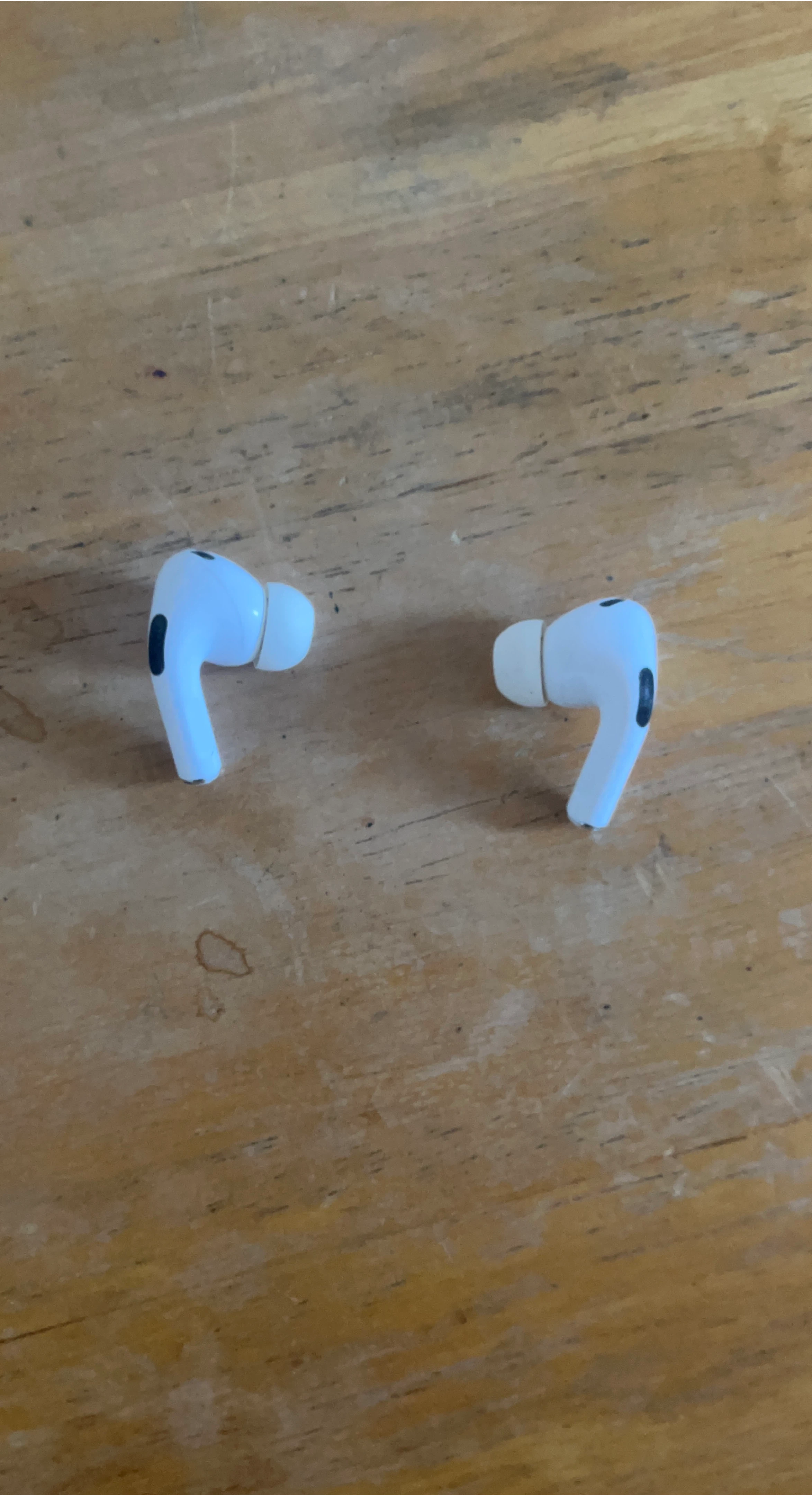 Apple AirPods Pro ( 2nd Generation A3028)