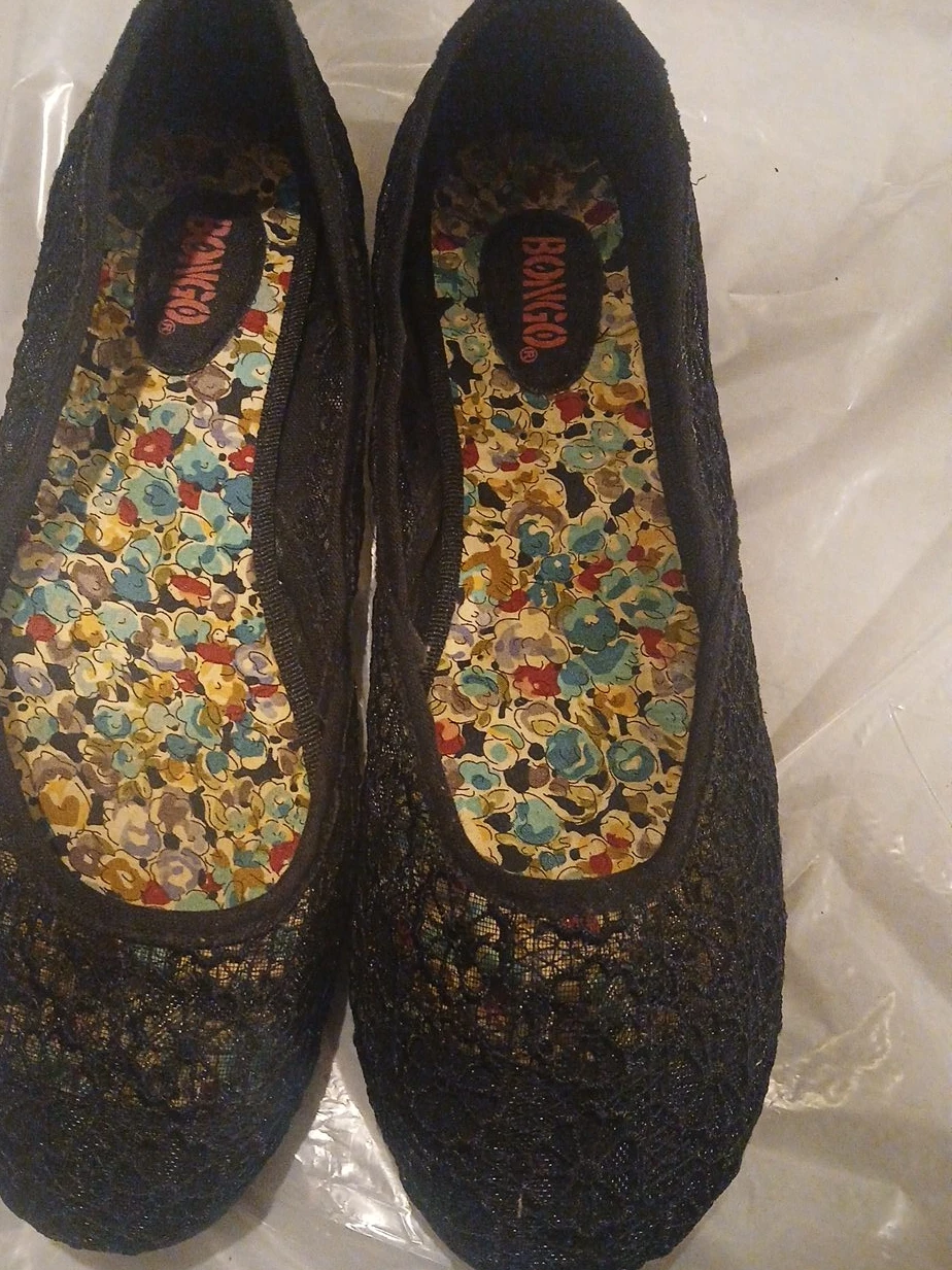 Bongo Black Lace Flats - Size 10 or 11