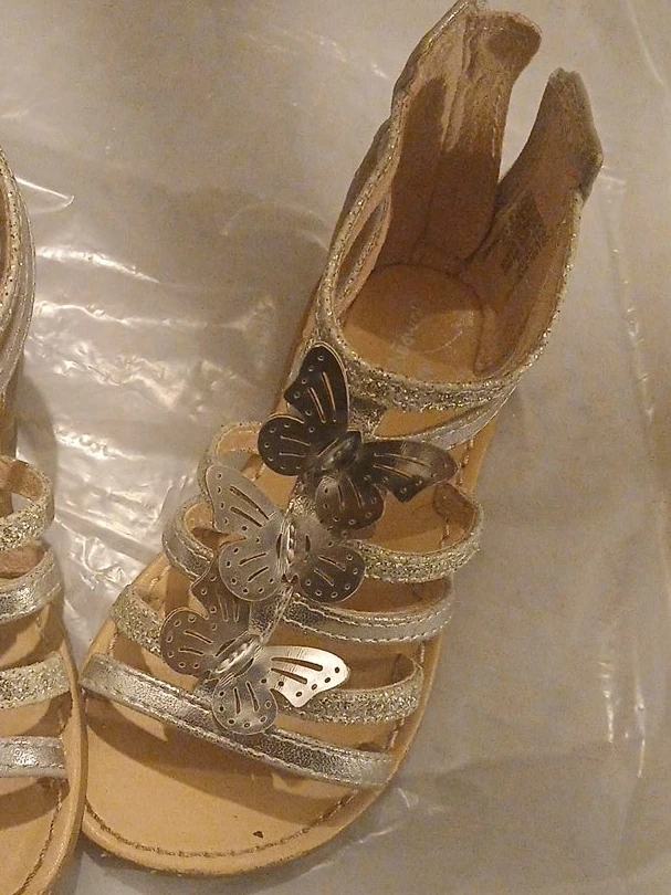Butterfly Silver Sandals girl kids 6 or 4