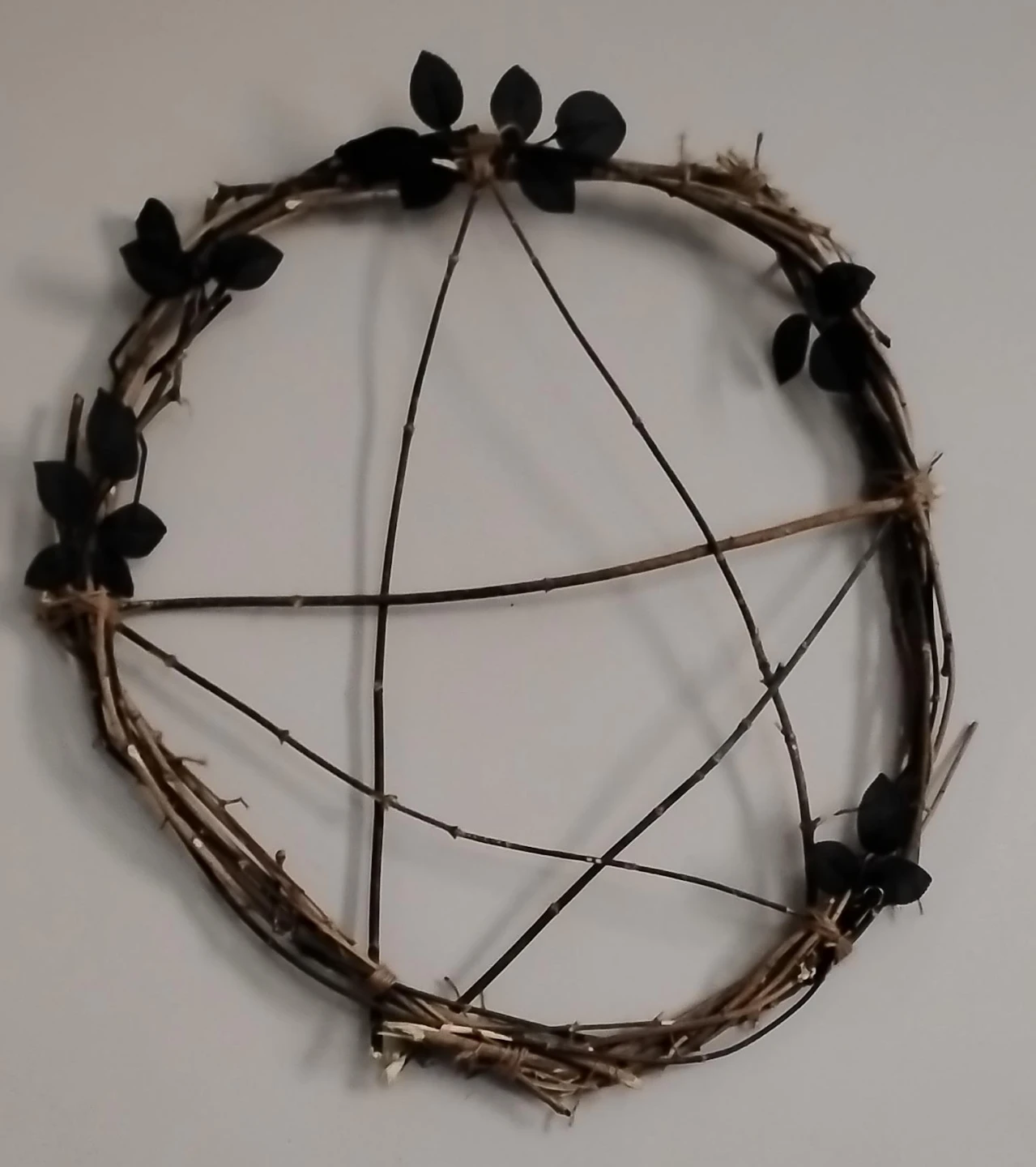 Witchy Pentacle Wreath with Black Leaves
